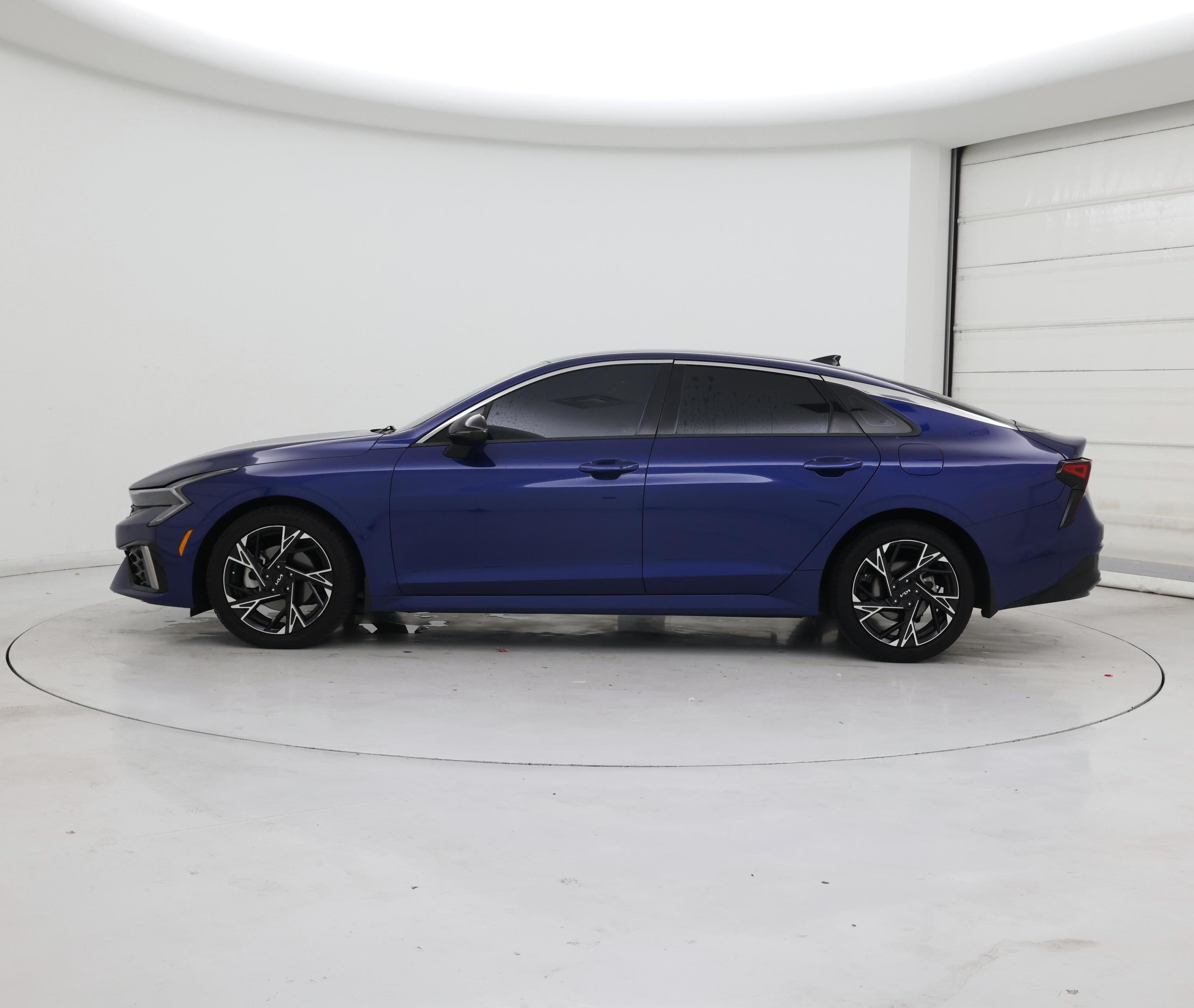Thumbnail: 2025 Kia K5 - 3