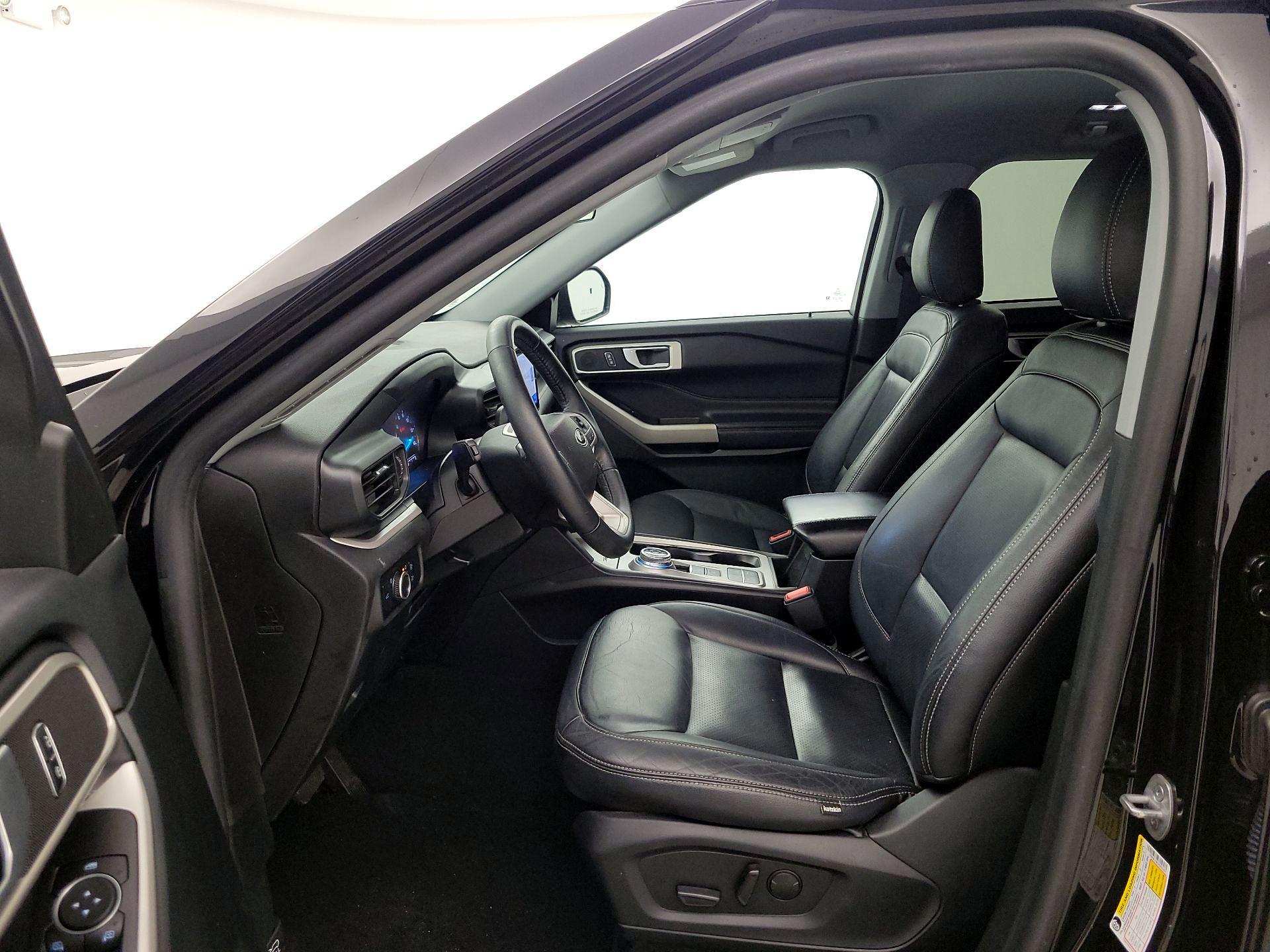 Thumbnail: 2023 Ford Explorer - 11