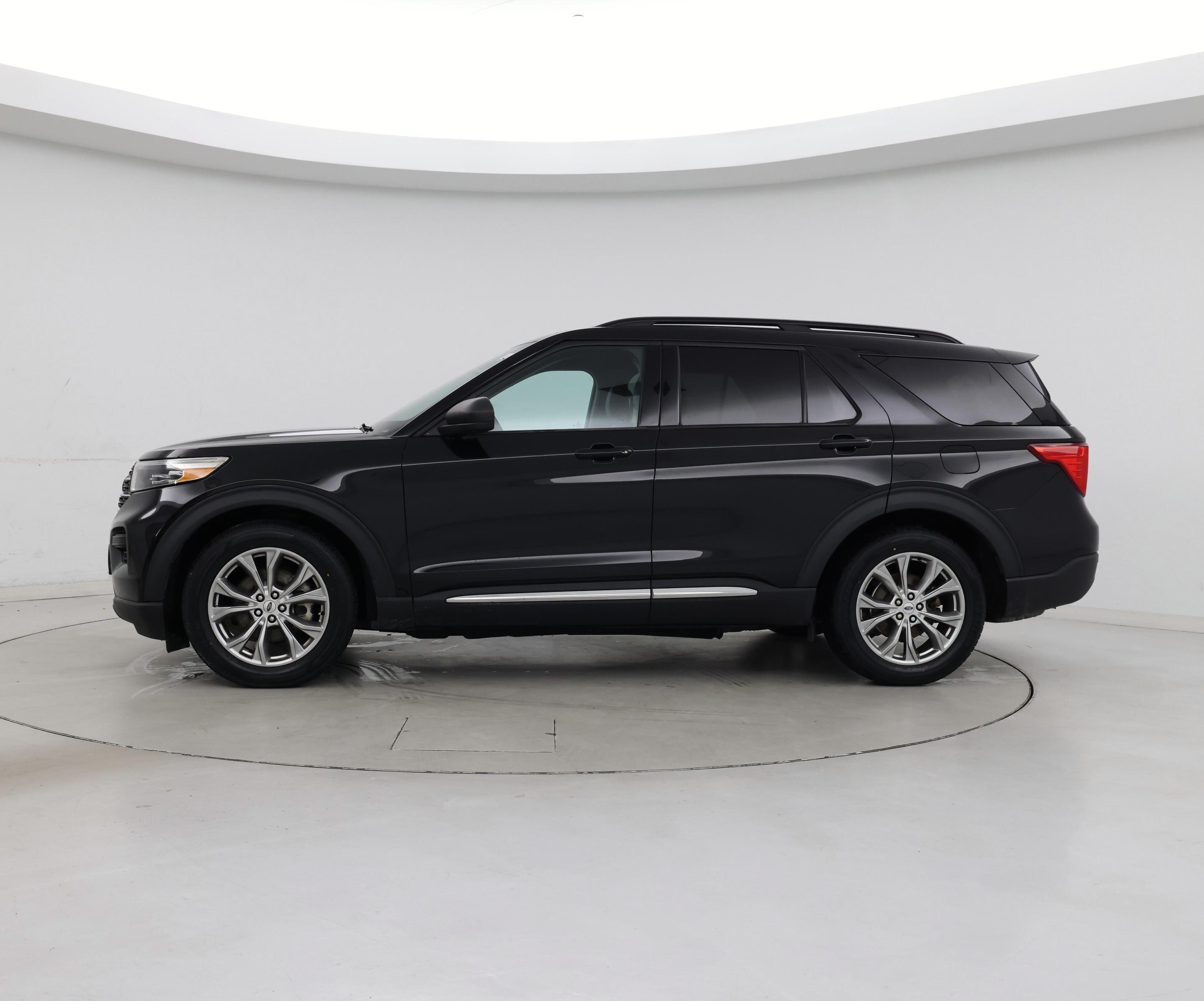 Thumbnail: 2023 Ford Explorer - 3