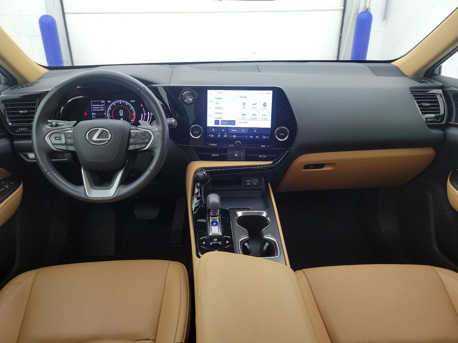 2024 Lexus NX 250 - Photo 10
