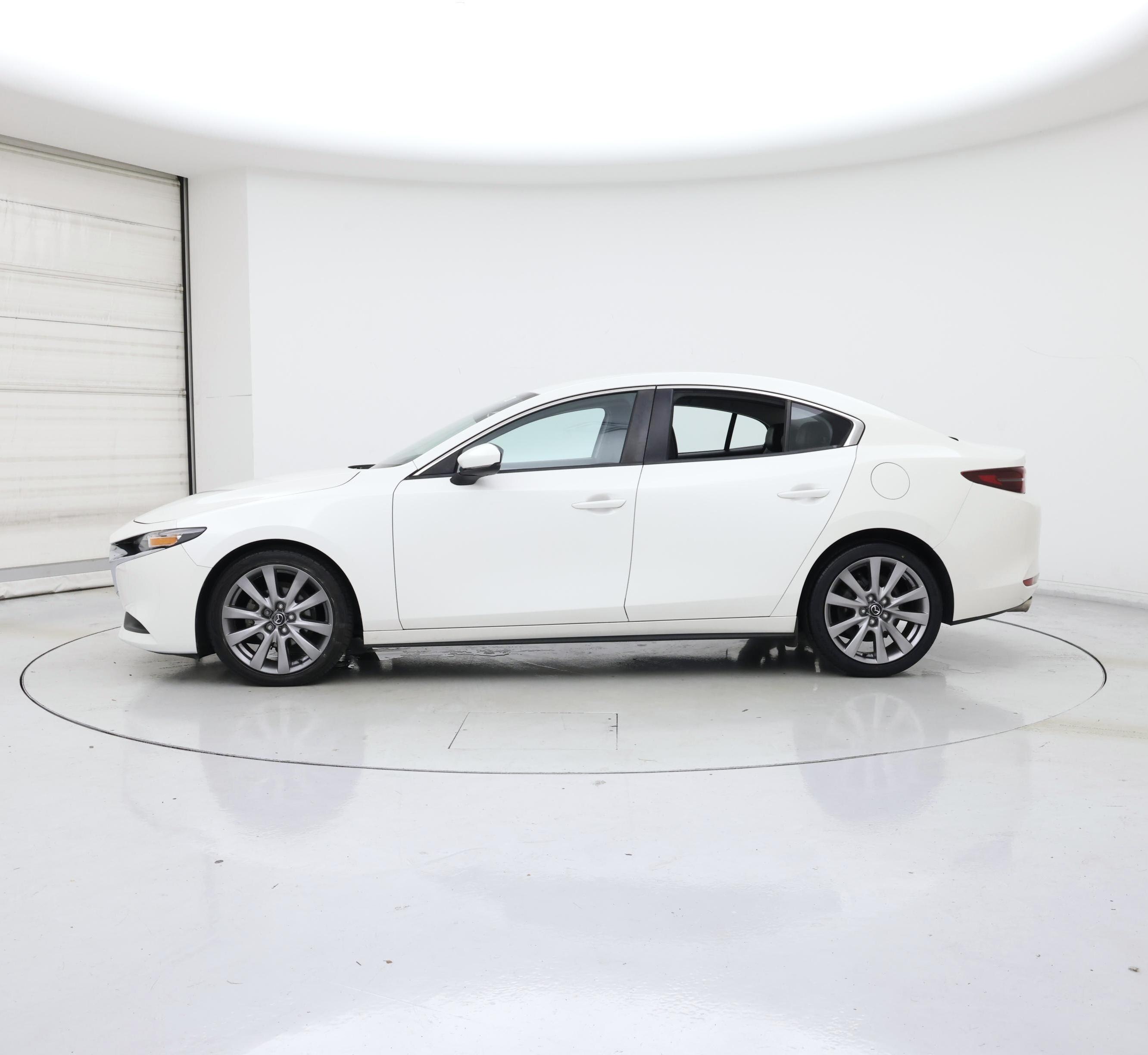 Thumbnail: 2020 Mazda Mazda3 - 3