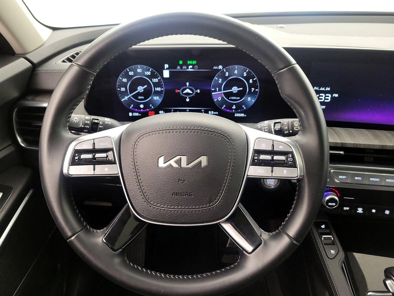 2024 Kia Telluride SX - Photo 11