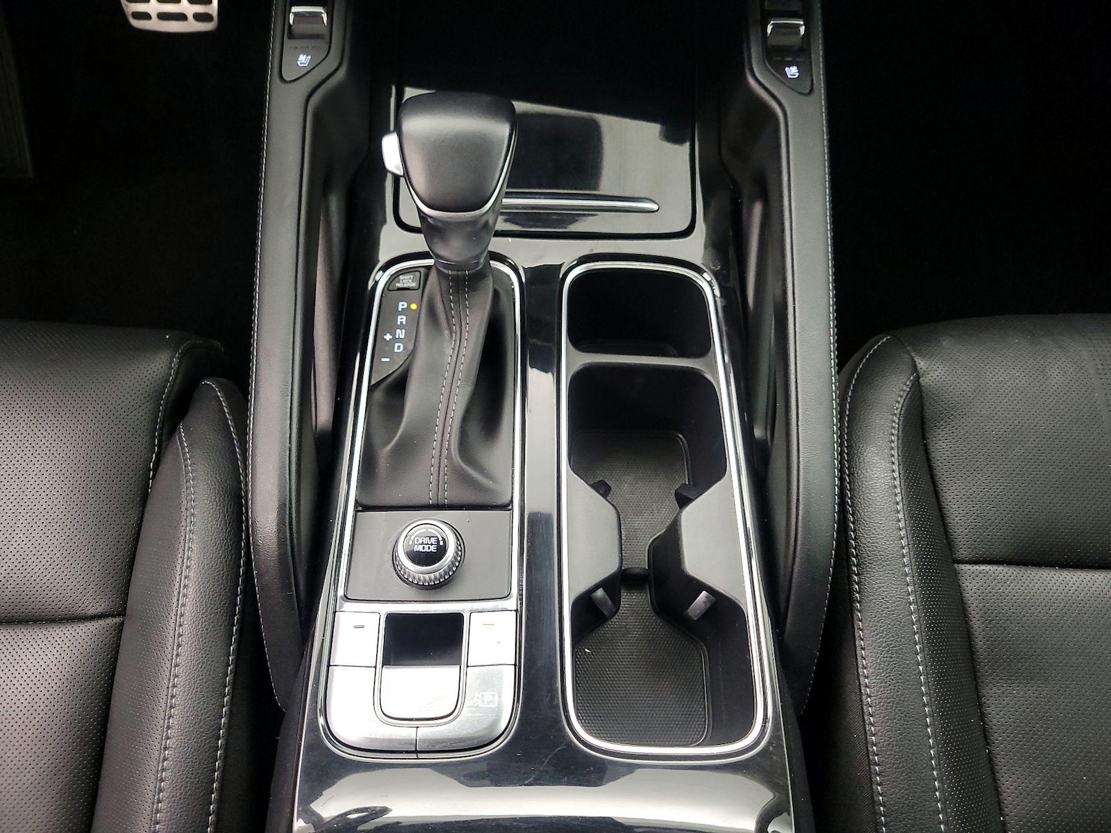 2024 Kia Telluride SX - Photo 19