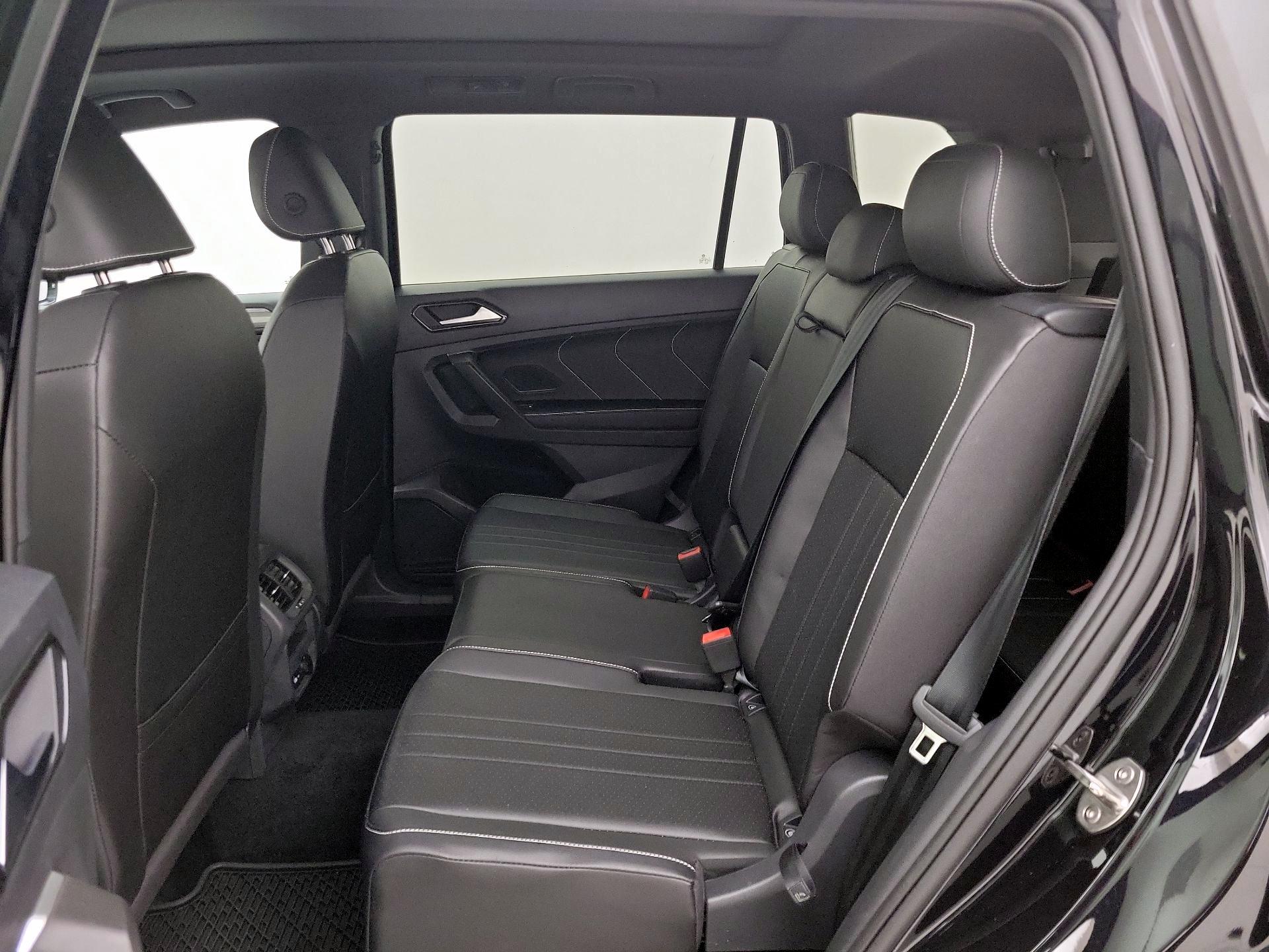 Thumbnail: 2024 Volkswagen Tiguan - 20