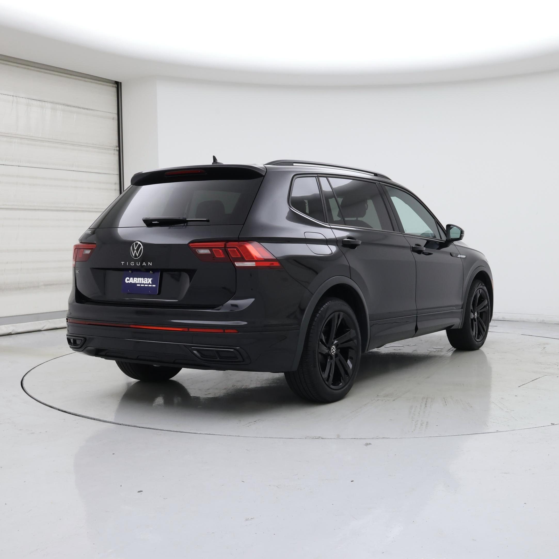Thumbnail: 2024 Volkswagen Tiguan - 8