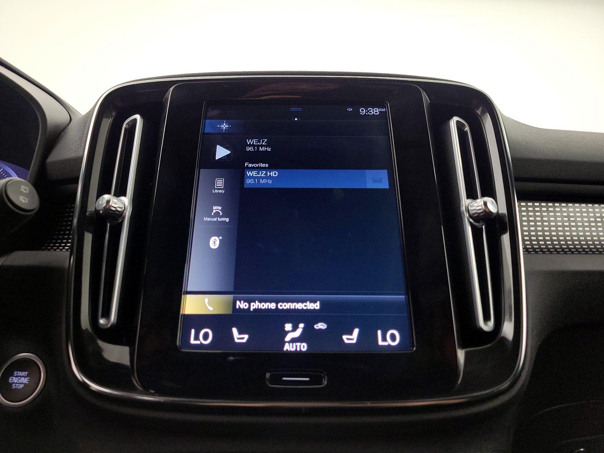 Thumbnail: 2021 Volvo XC40 - 15