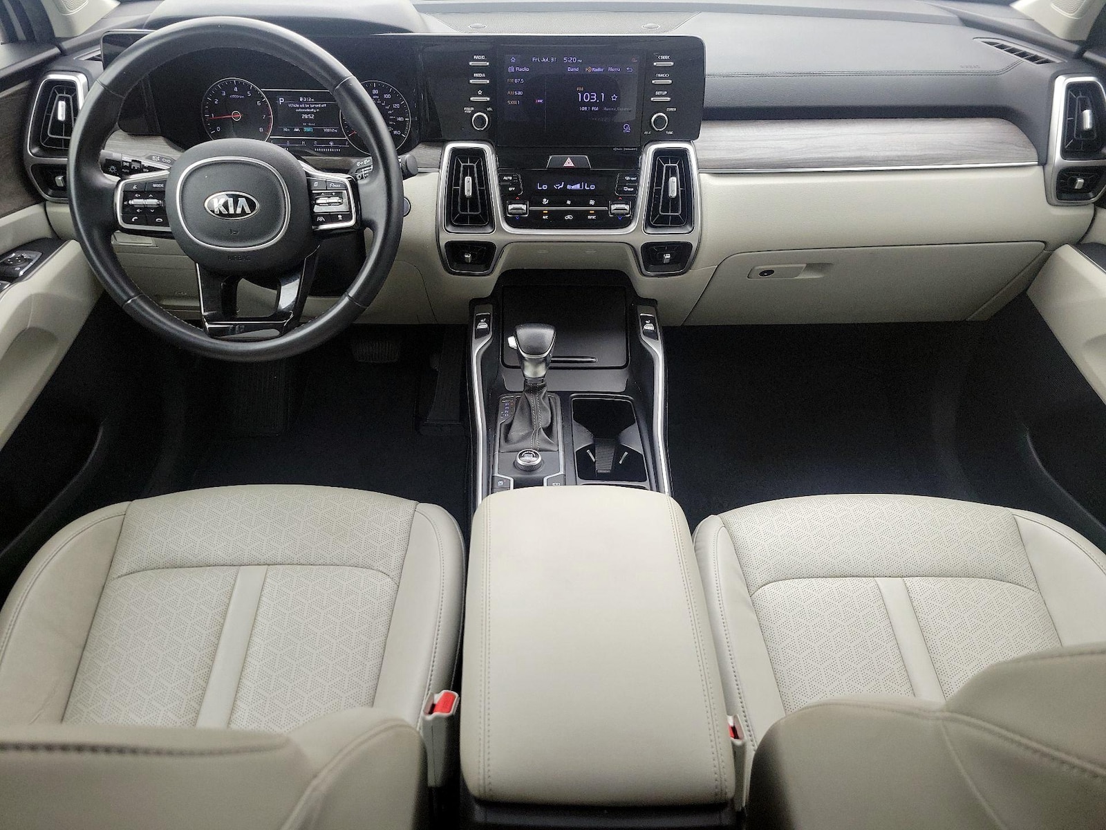 Apple CarPlay® & Android Auto™