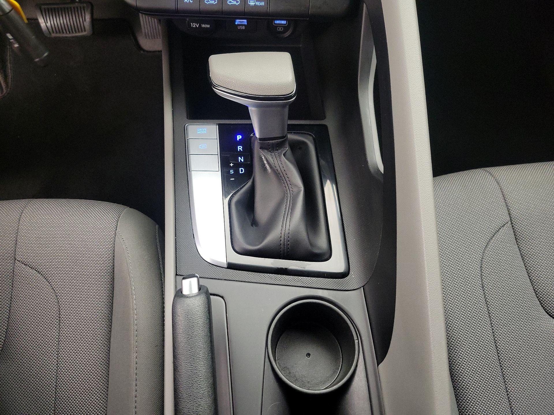 Thumbnail: 2022 Hyundai Elantra - 17