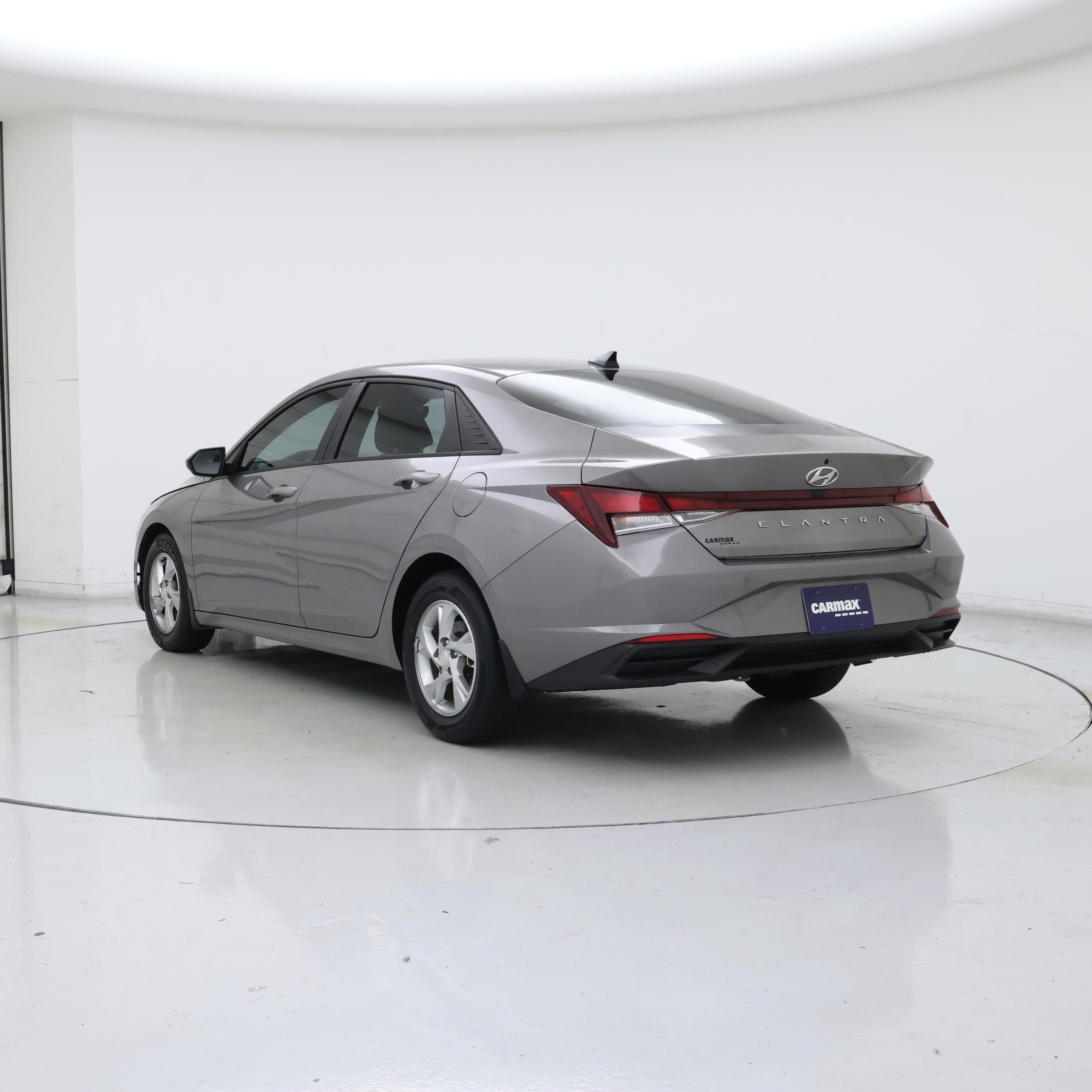 Thumbnail: 2022 Hyundai Elantra - 2