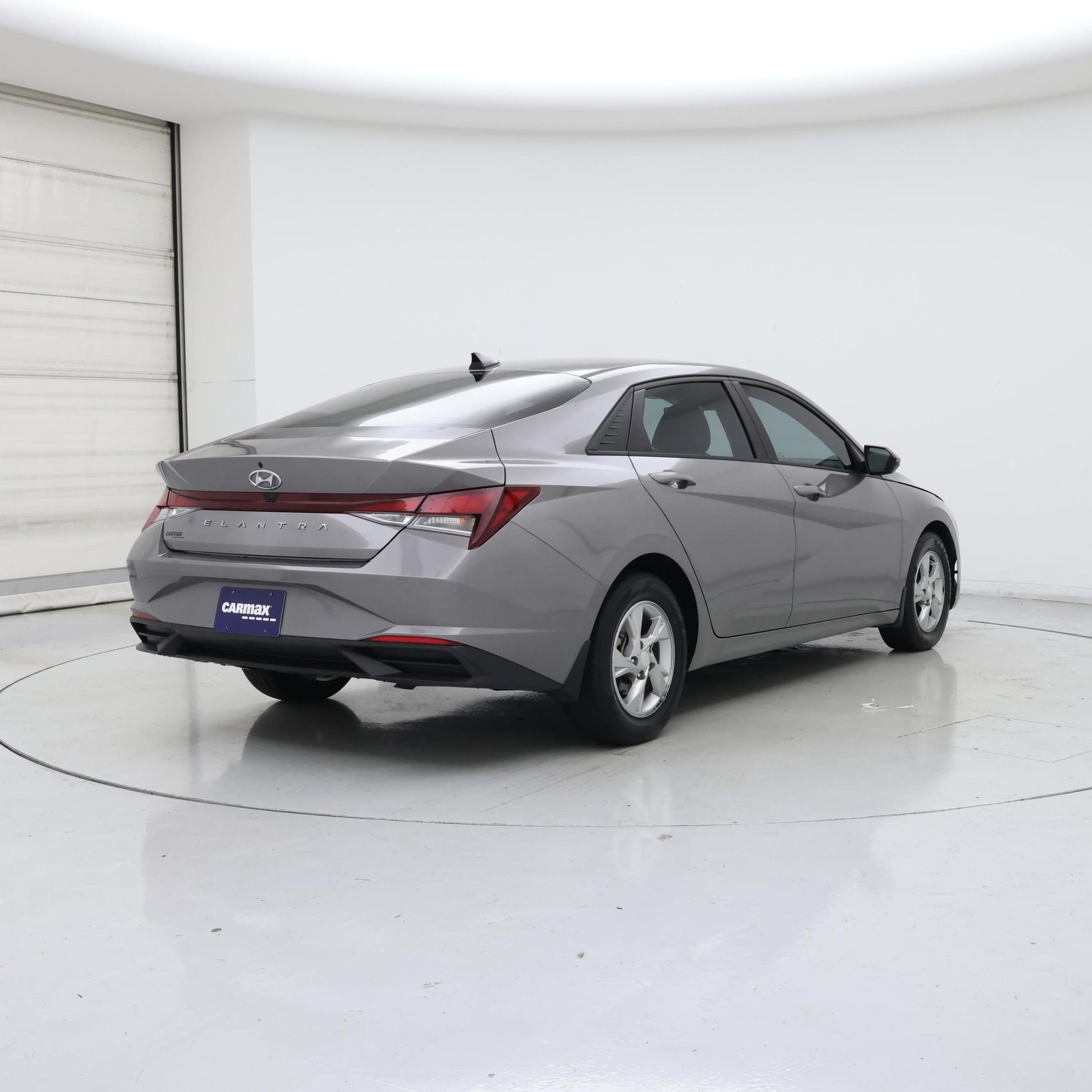 Thumbnail: 2022 Hyundai Elantra - 8