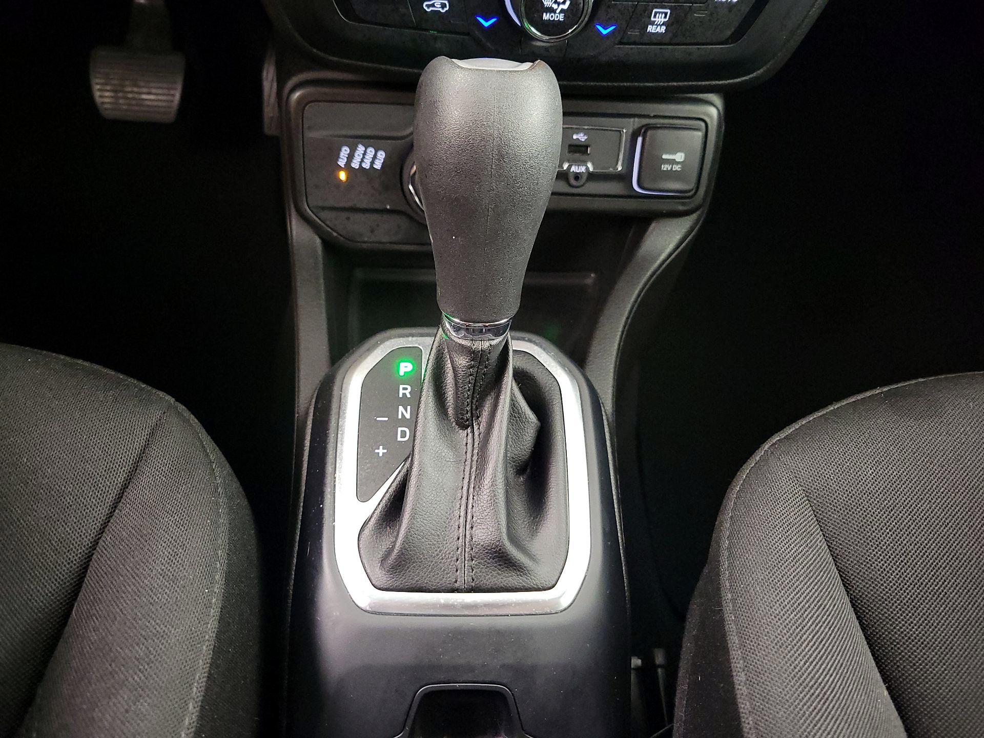 Thumbnail: 2021 Jeep Renegade - 17