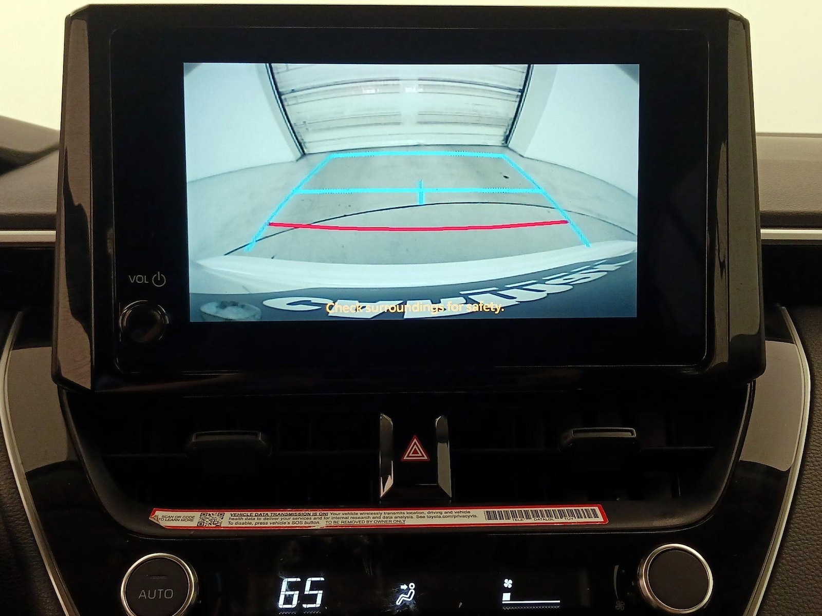 2025 Toyota Corolla LE - Photo 15