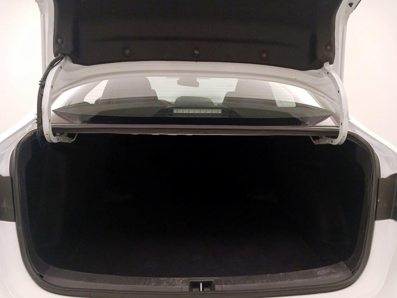 2025 Toyota Corolla LE - Photo 21