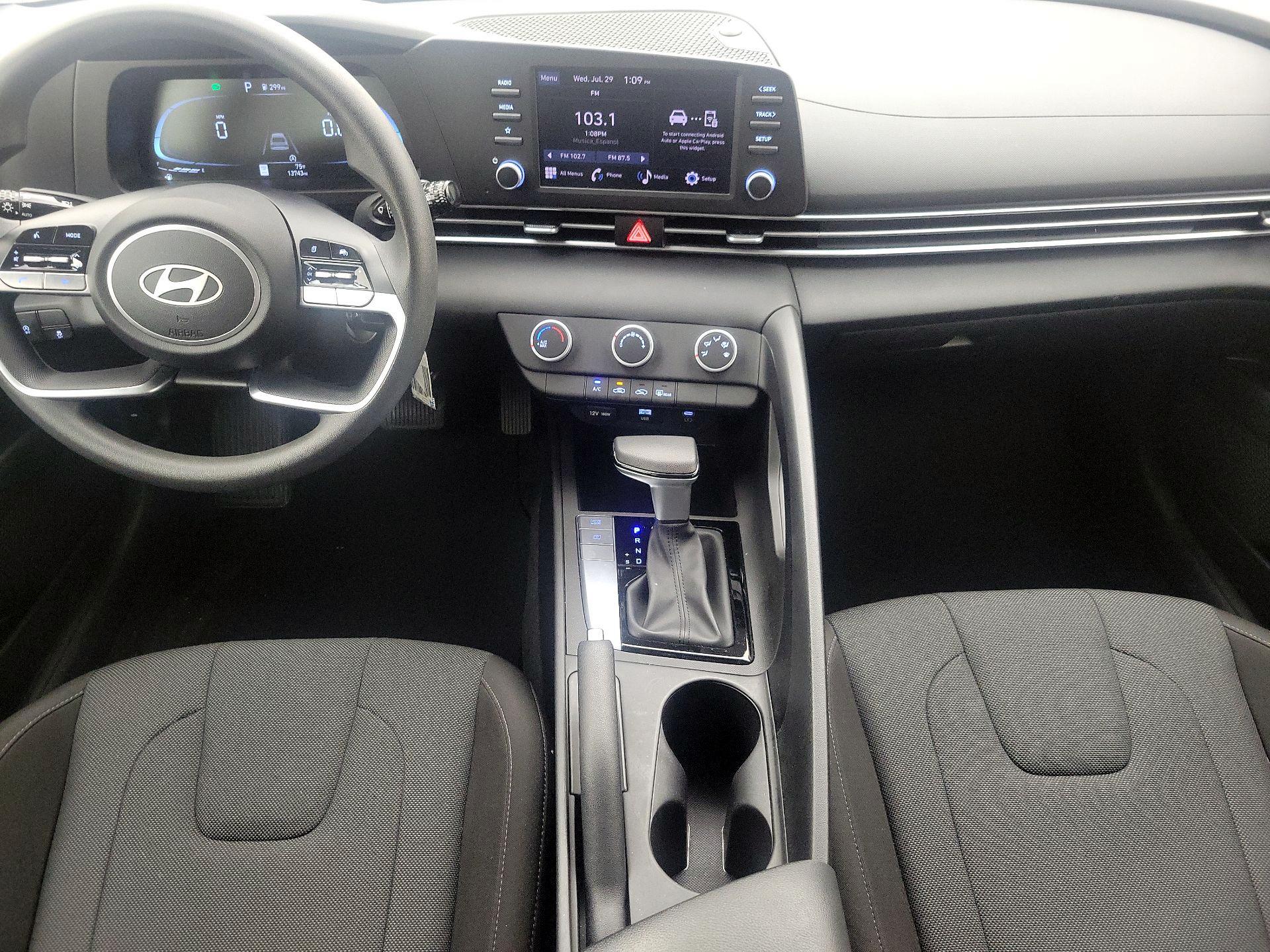 Thumbnail: 2024 Hyundai Elantra - 9
