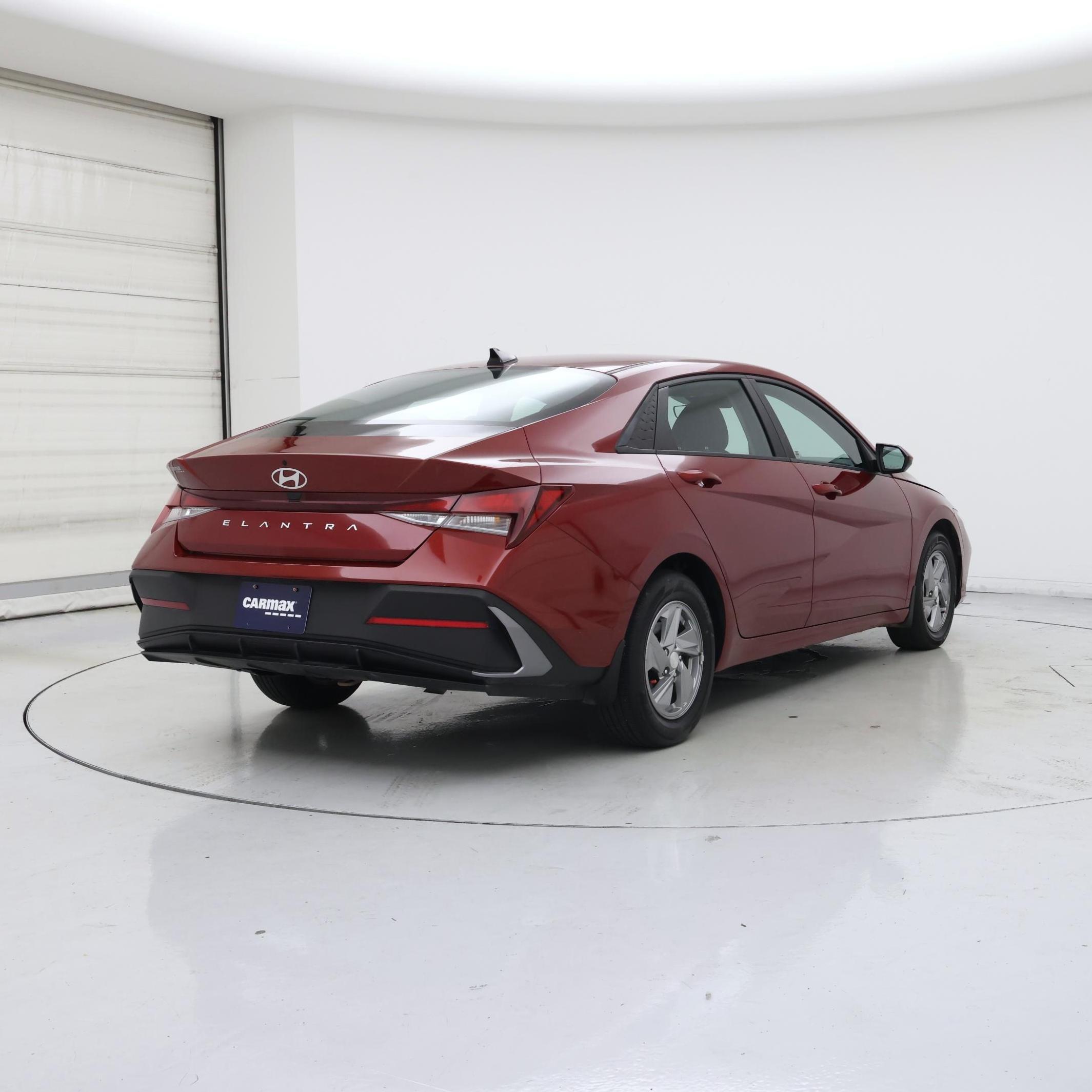 Thumbnail: 2024 Hyundai Elantra - 8