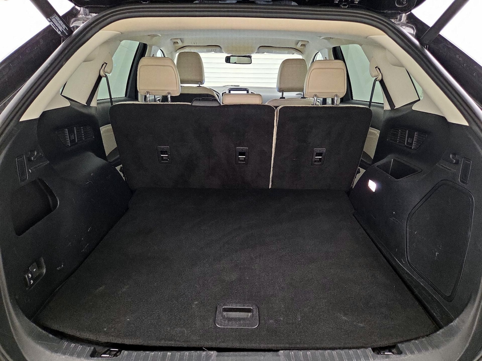 2022 Ford Edge Titanium - Photo 21