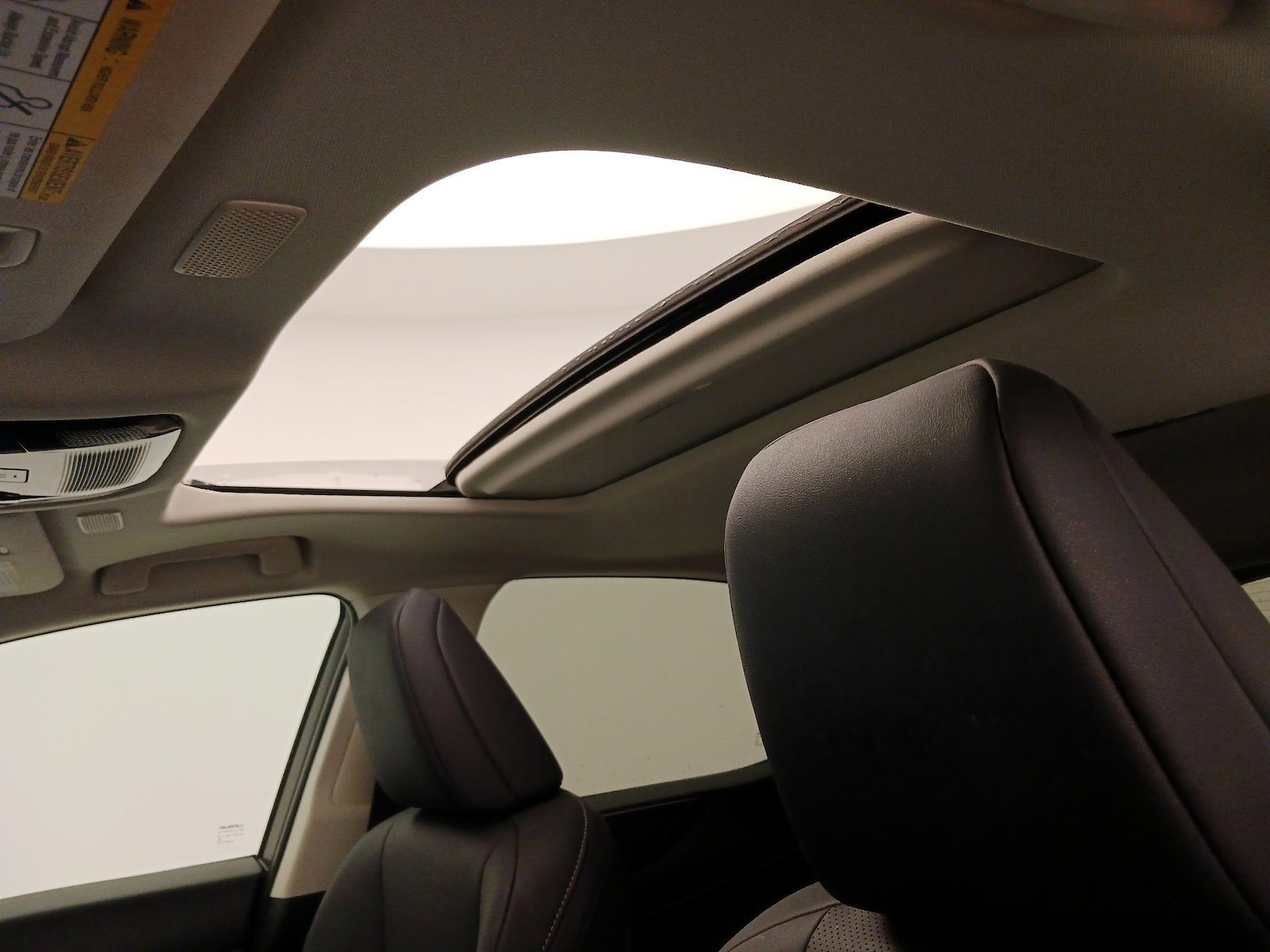 Sunroof(s) & Overhead Airbags