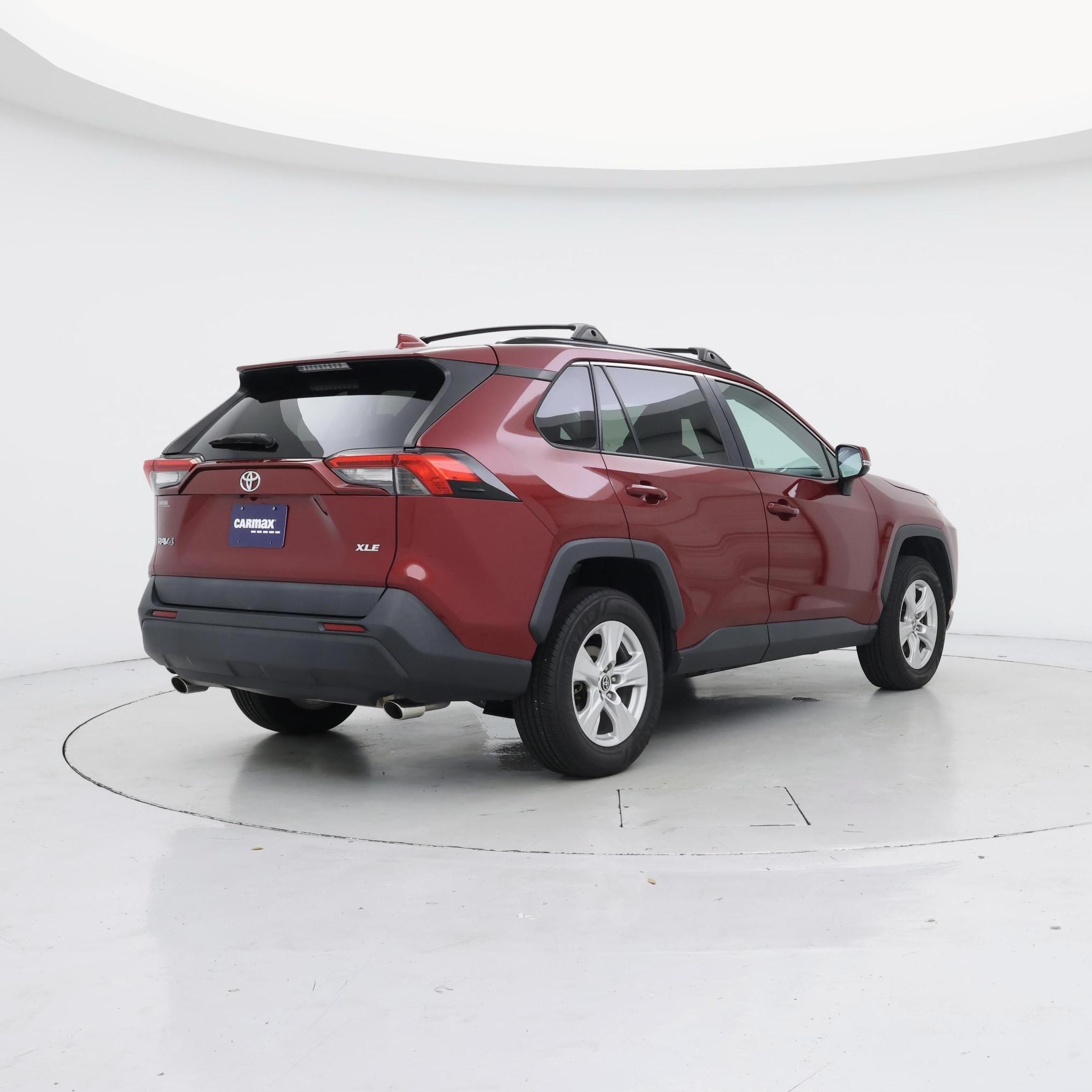 Thumbnail: 2021 Toyota RAV4 - 8