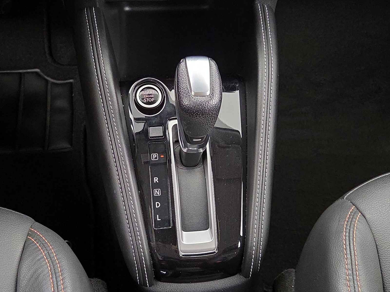 2020 Nissan Kicks SR - Photo 18