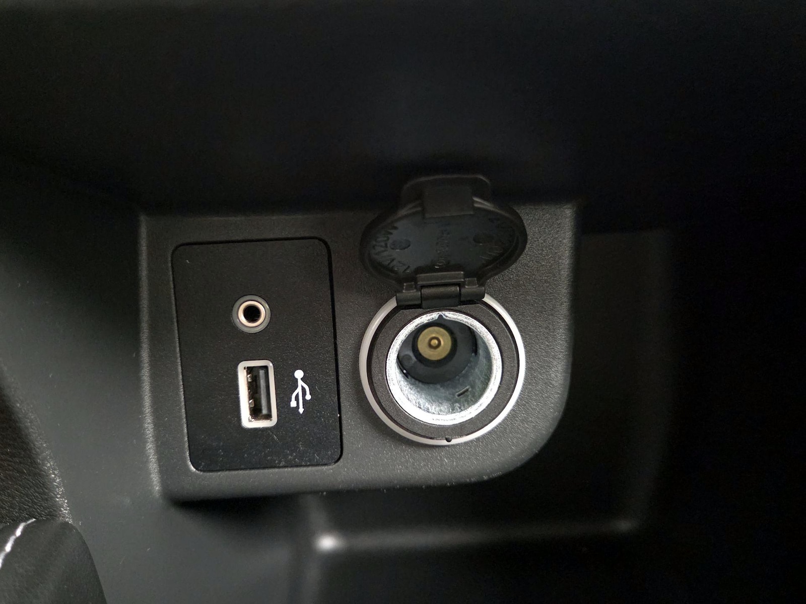 2020 Nissan Kicks SR - Photo 19