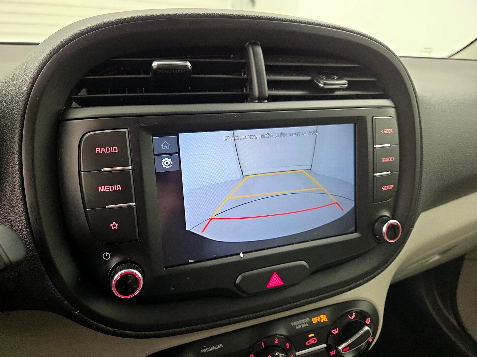 2022 Kia Soul LX - Photo 15
