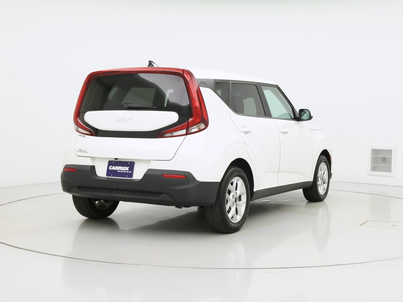 2022 Kia Soul LX - Photo 9