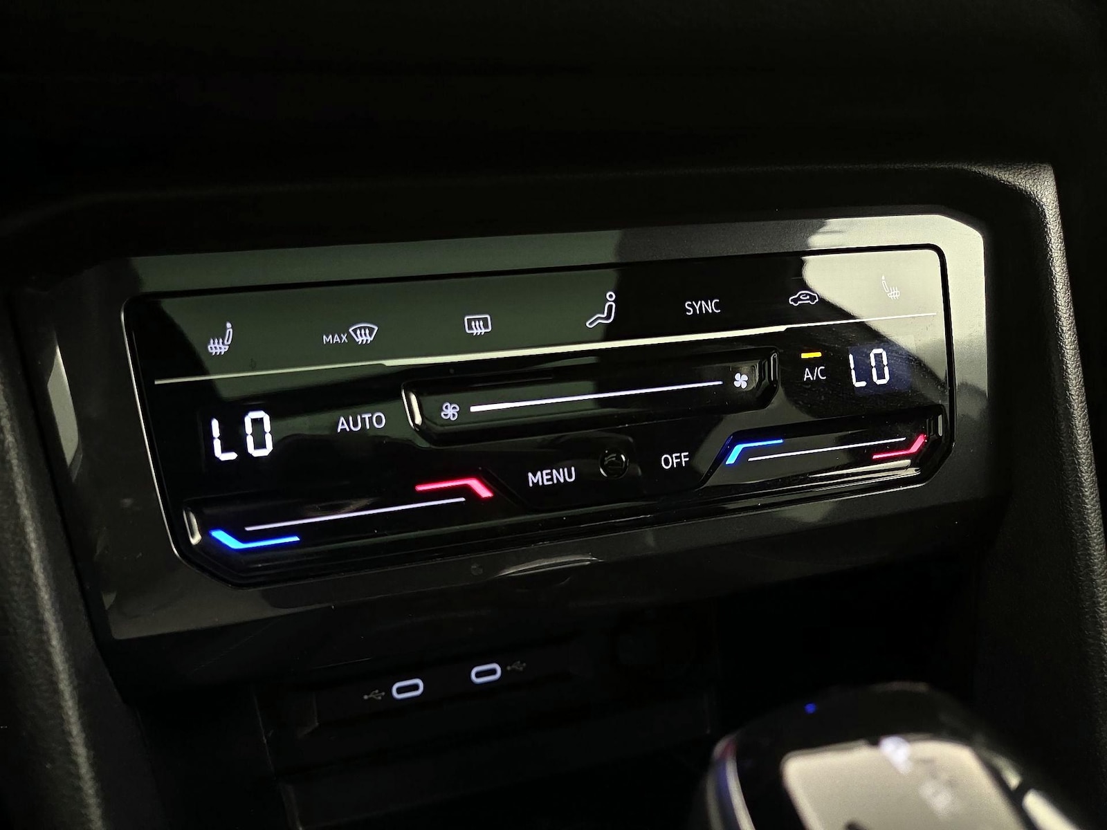 2024 Volkswagen Tiguan SE R-LINE BLACK - Photo 17