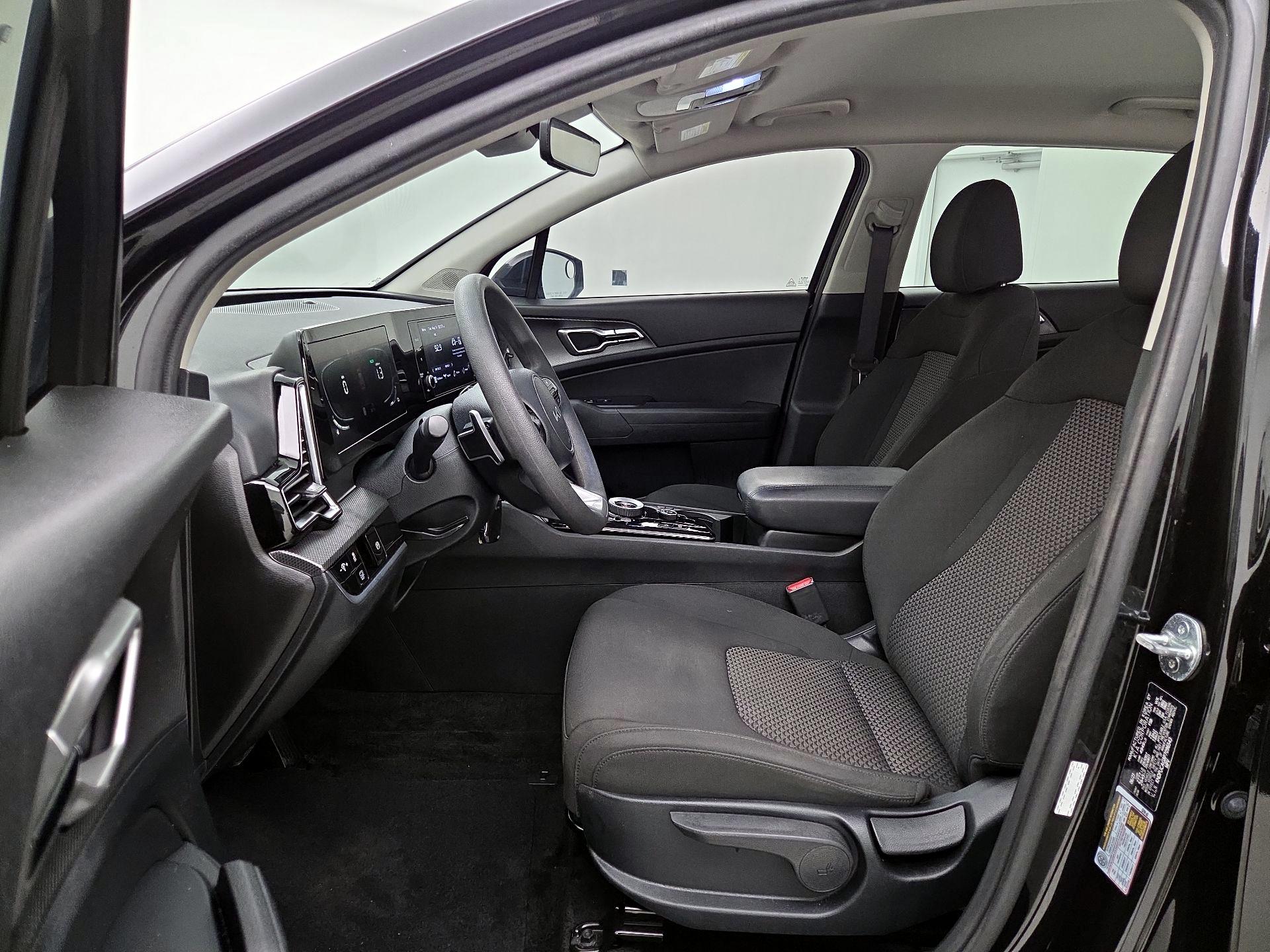 Thumbnail: 2023 Kia Sportage - 11