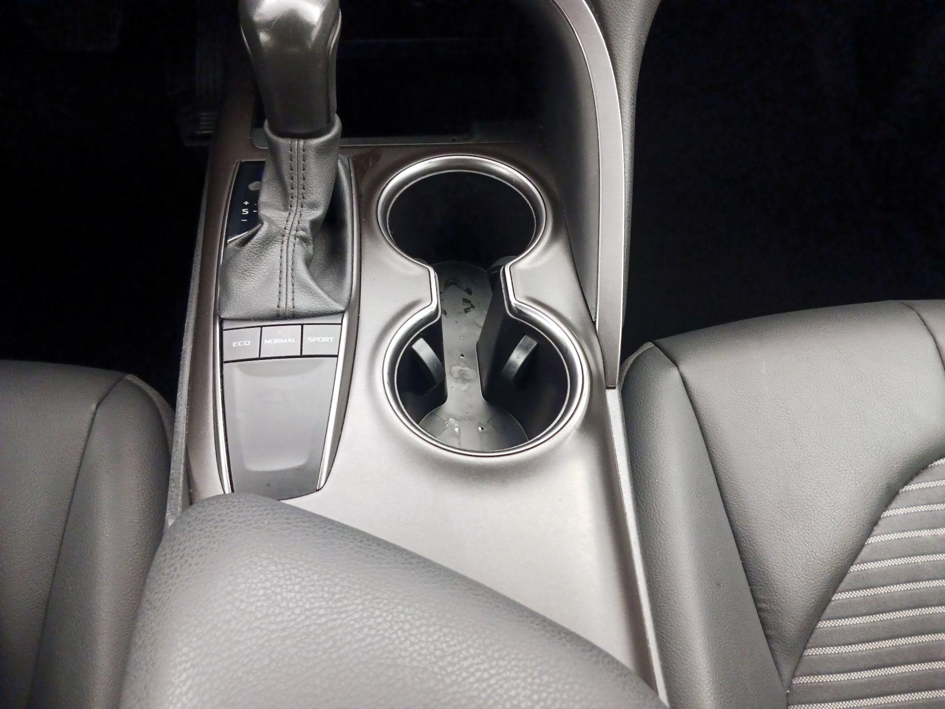Thumbnail: 2024 Toyota Camry - 17
