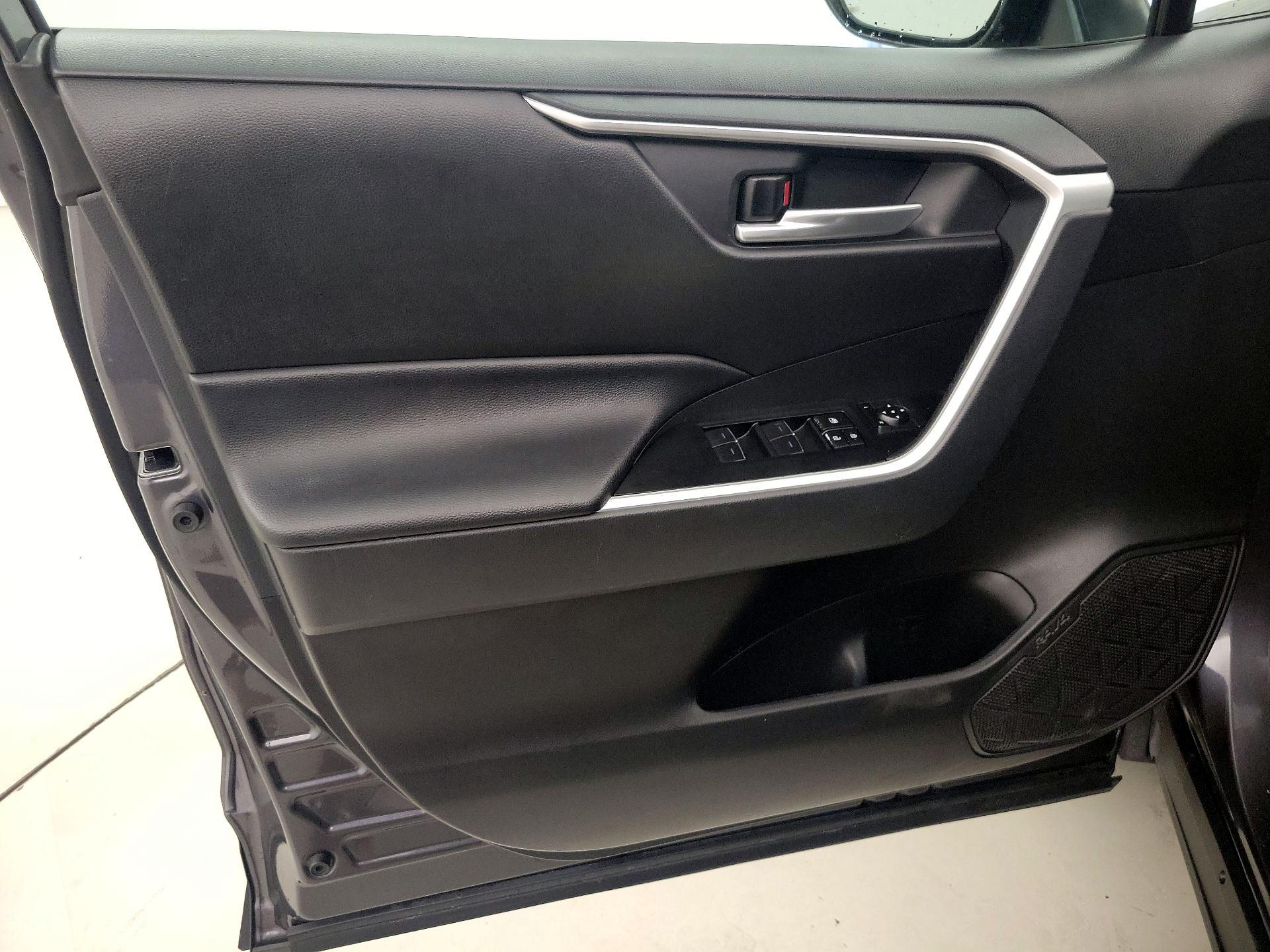 Thumbnail: 2023 Toyota RAV4 - 12