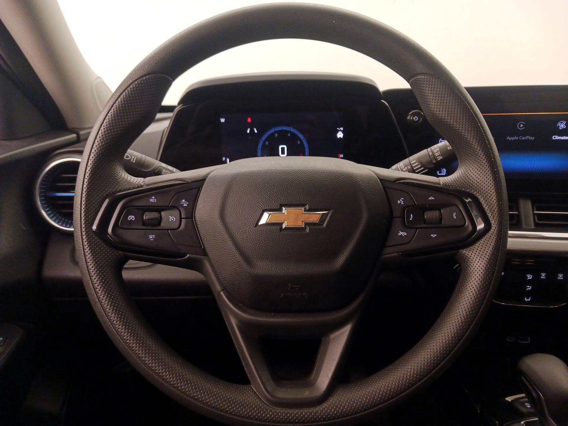 Thumbnail: 2026 Chevrolet Trax - 10