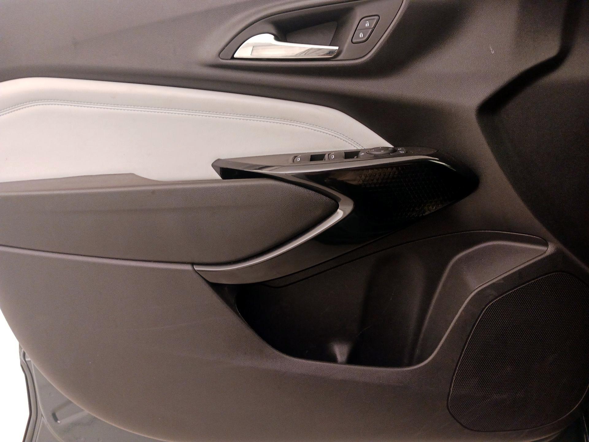 Thumbnail: 2026 Chevrolet Trax - 12