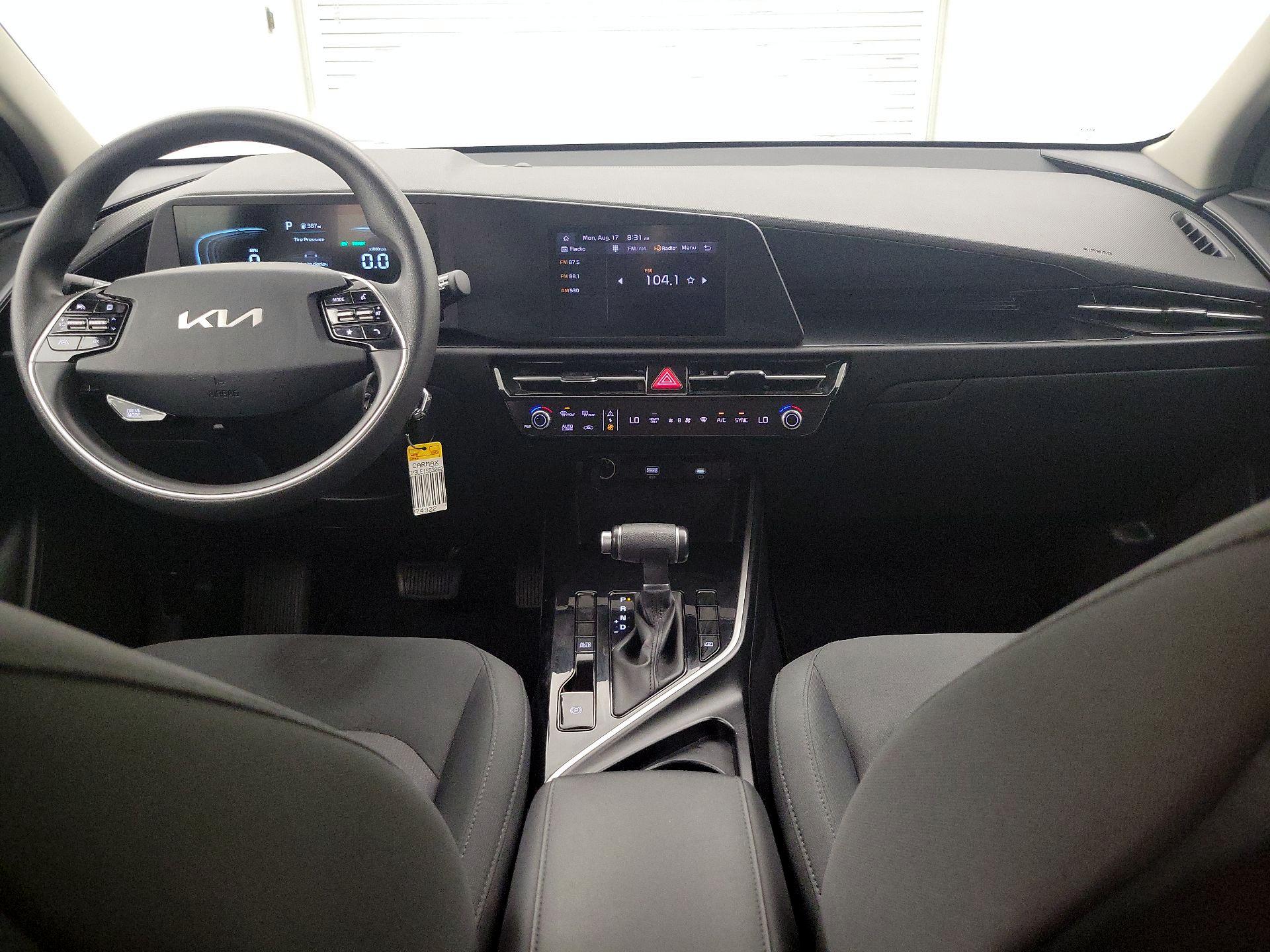 Thumbnail: 2025 Kia Niro - 9