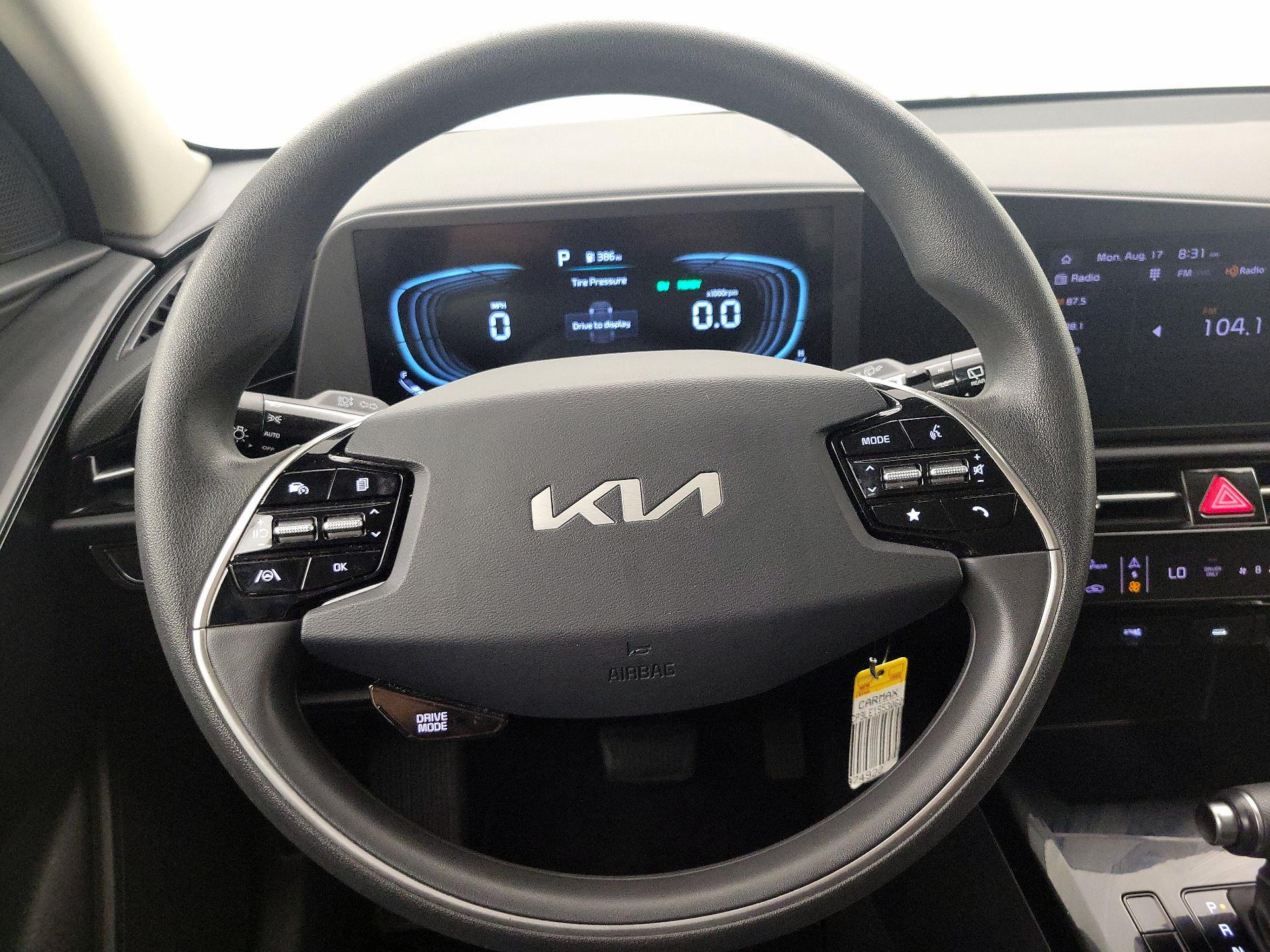 Thumbnail: 2025 Kia Niro - 10