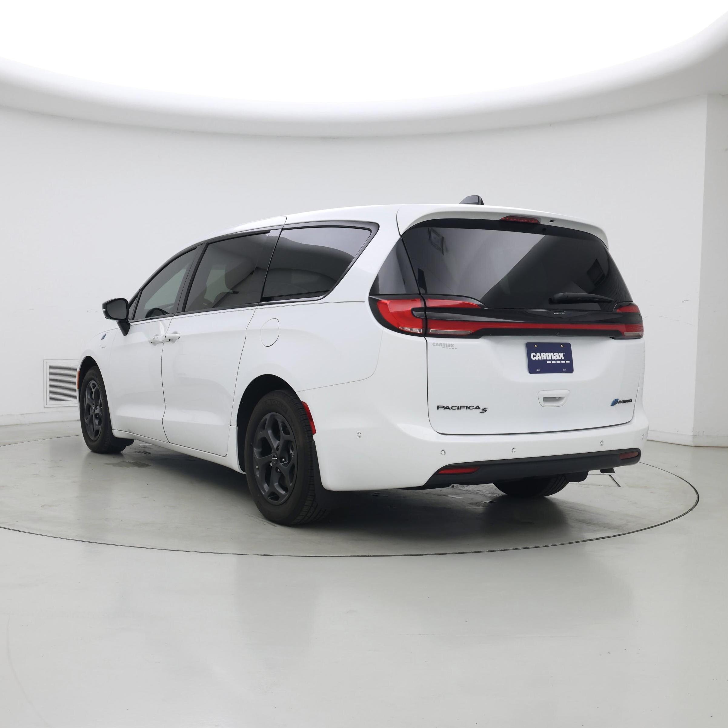 Thumbnail: 2024 Chrysler Pacifica - 2