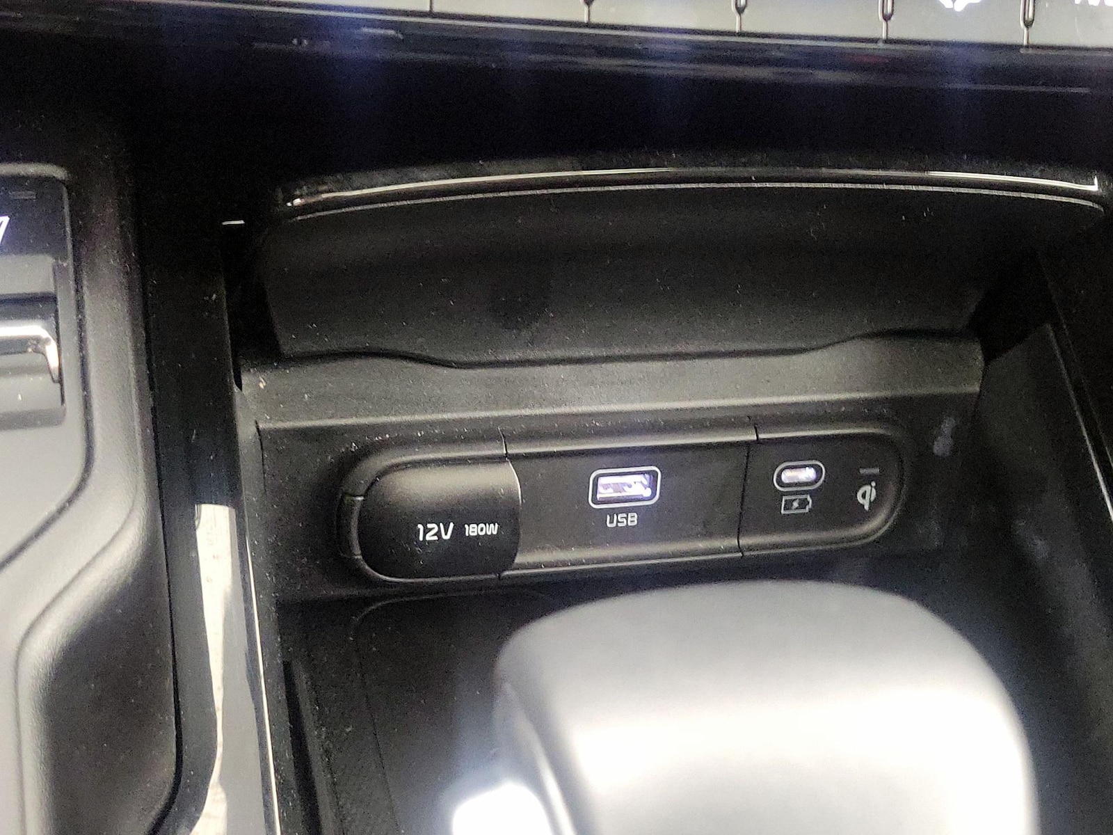 2025 Kia Telluride S - Photo 20