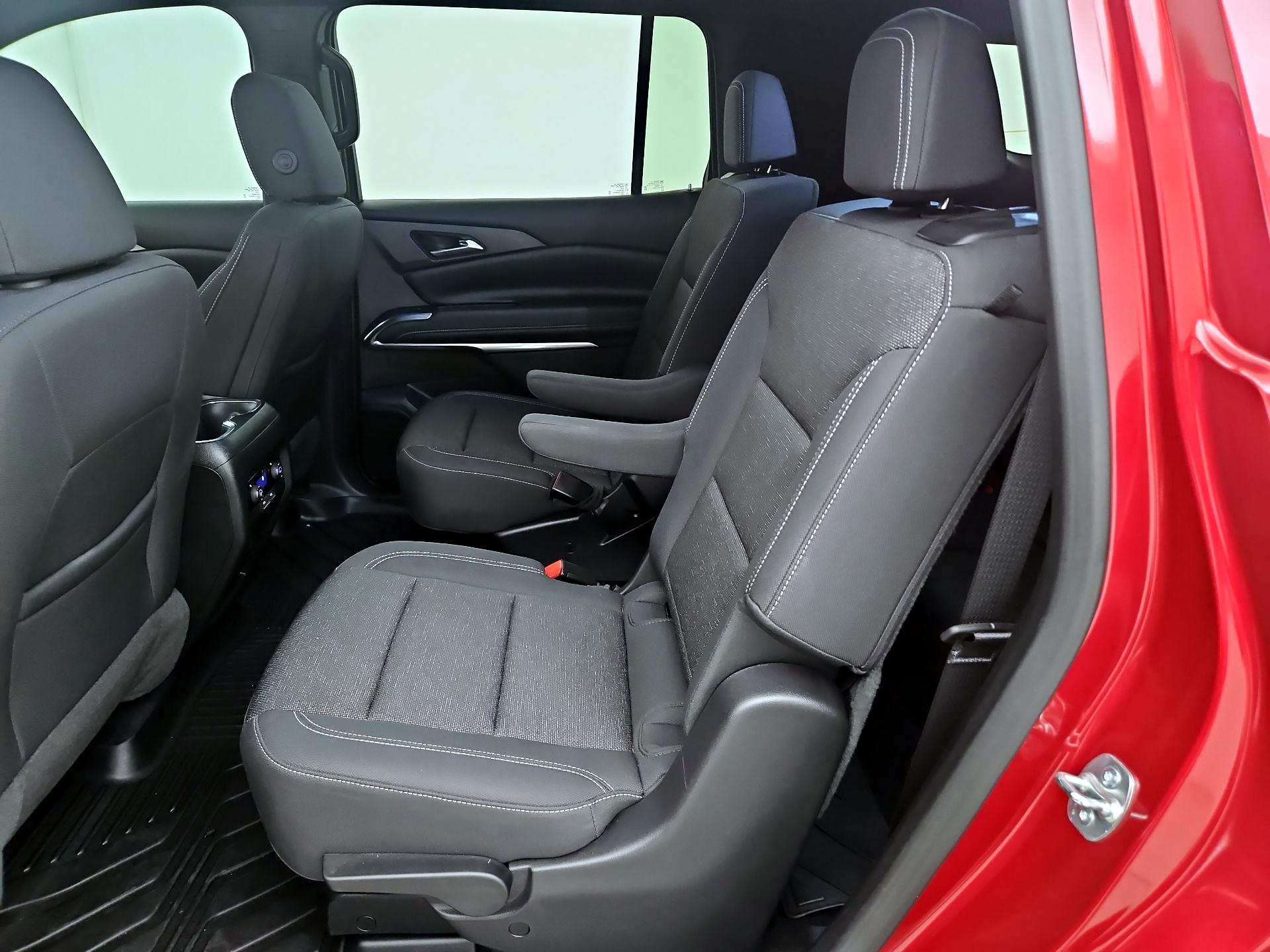 Thumbnail: 2025 Chevrolet Traverse - 20