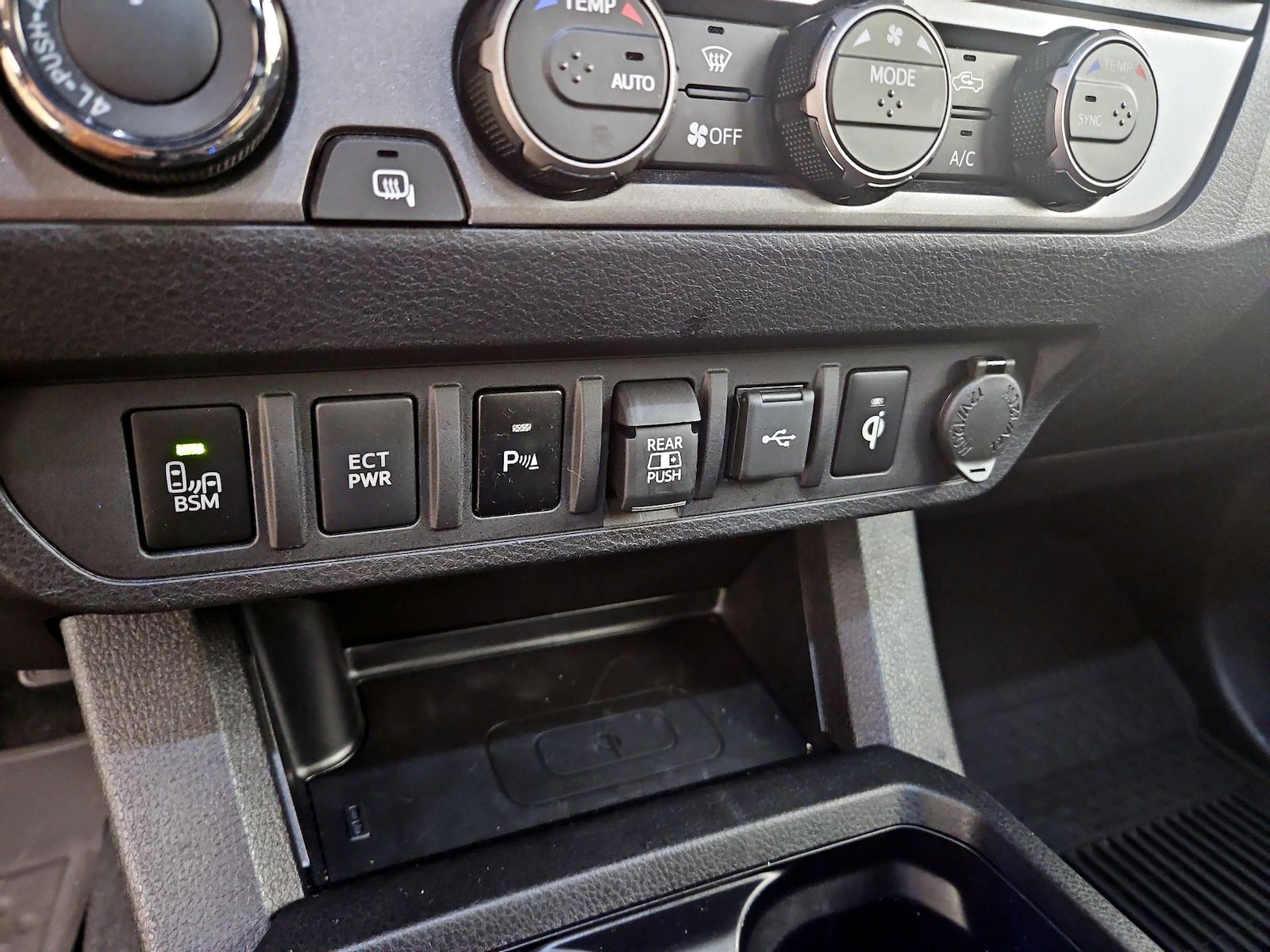 2022 Toyota Tacoma TRD Sport - Photo 20