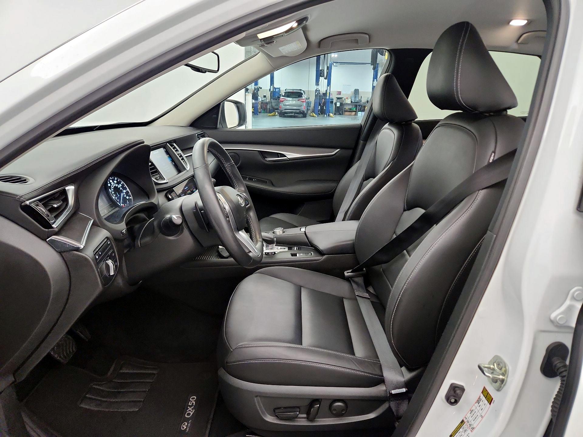Thumbnail: 2022 INFINITI QX50 - 11