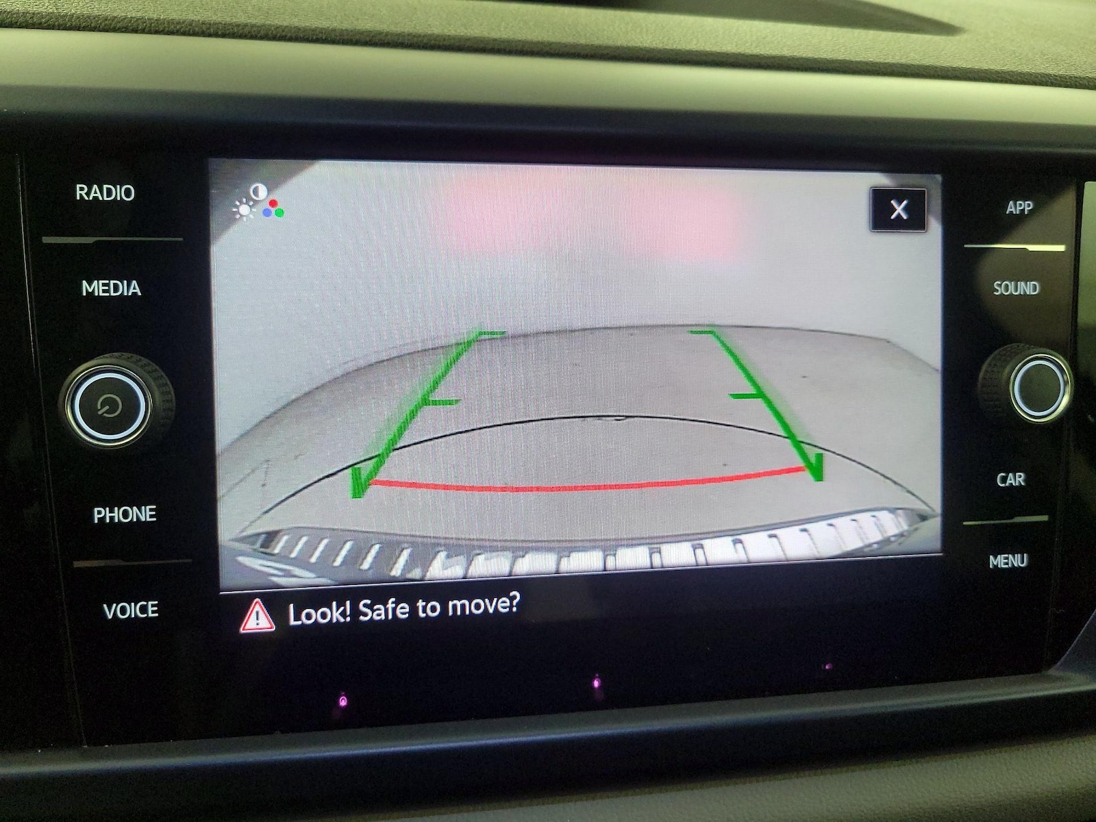 2023 Volkswagen Taos SE - Photo 15