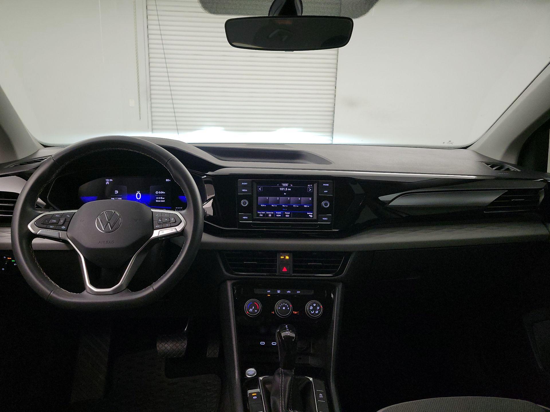Thumbnail: 2023 Volkswagen Taos - 9