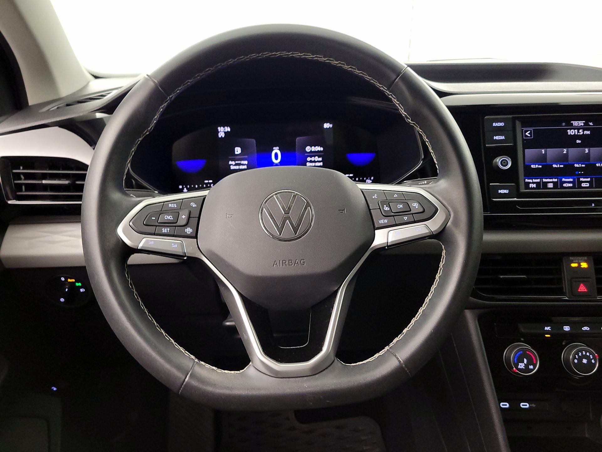 Thumbnail: 2023 Volkswagen Taos - 10