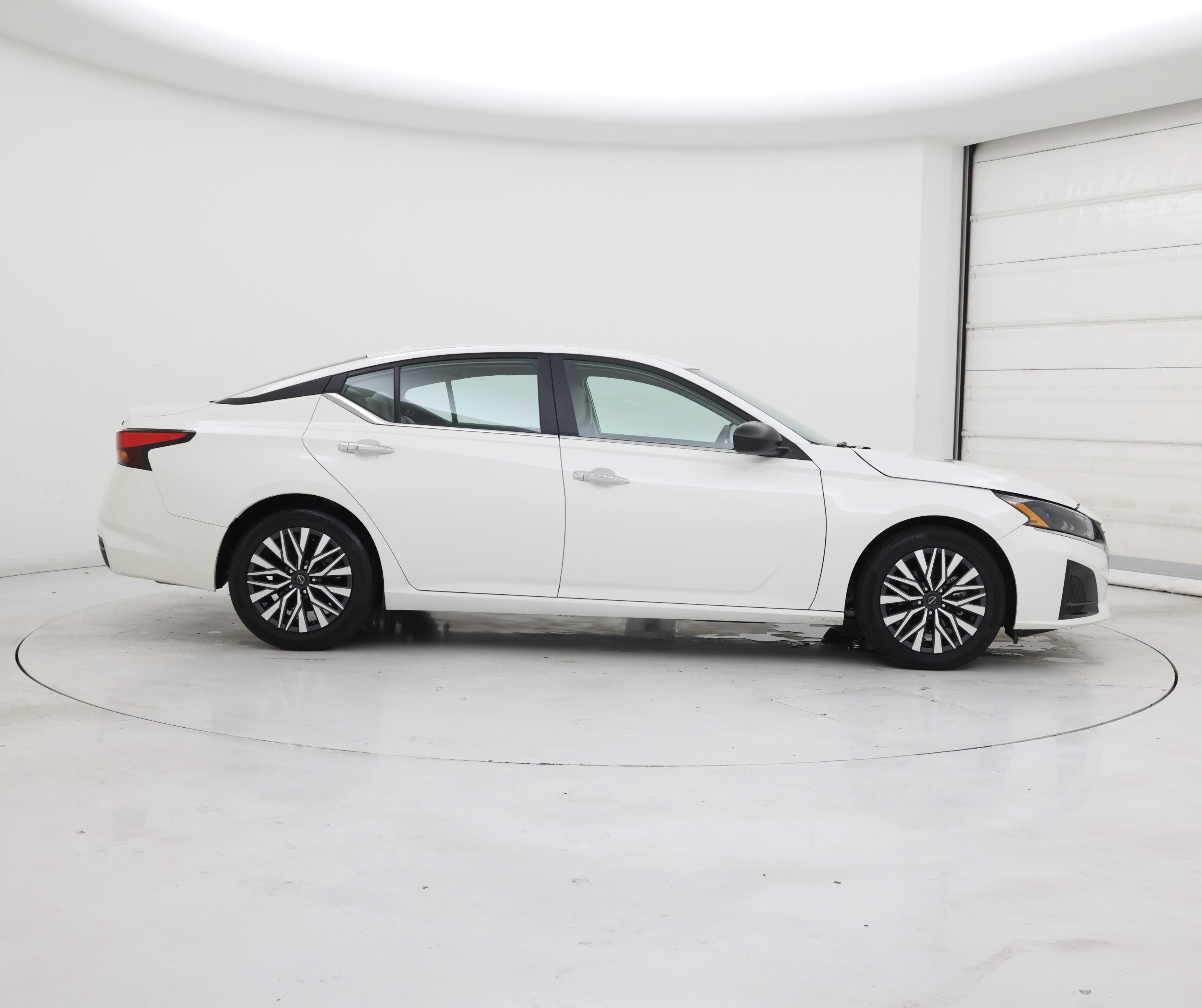 Thumbnail: 2024 Nissan Altima - 7