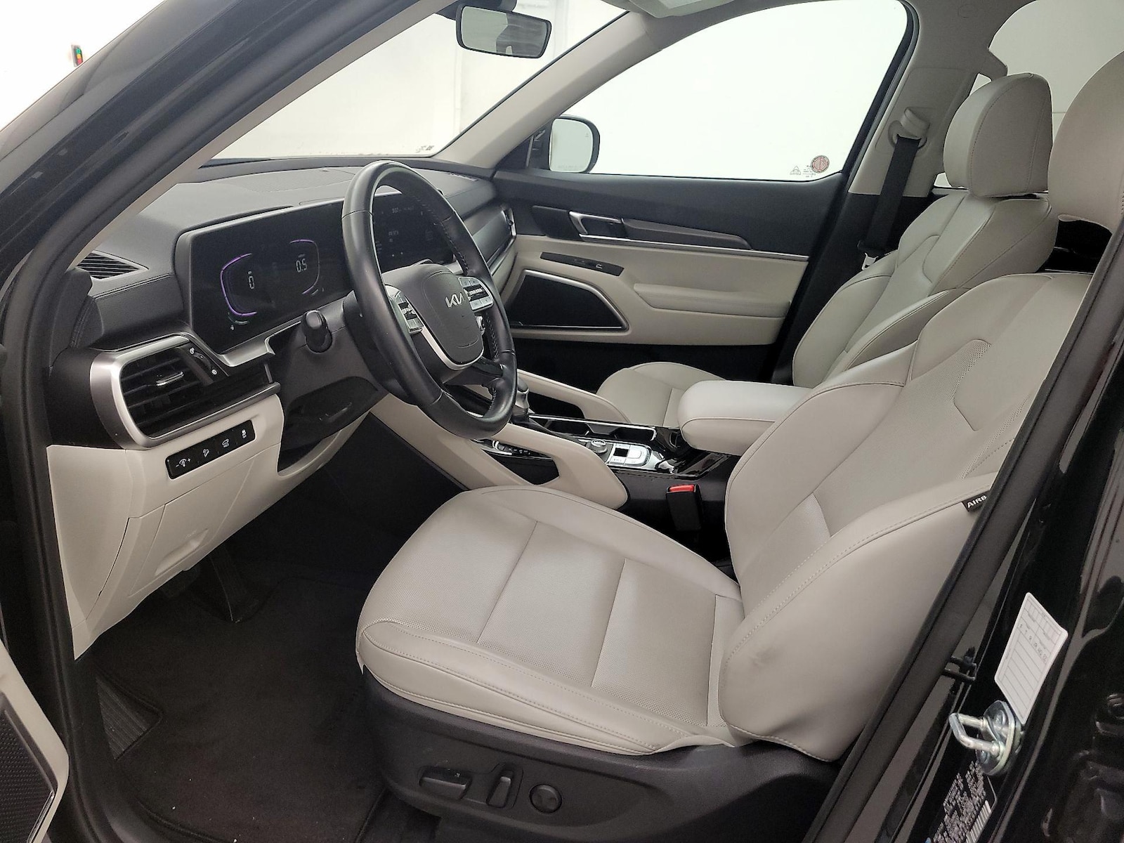 2025 Kia Telluride S - Photo 12