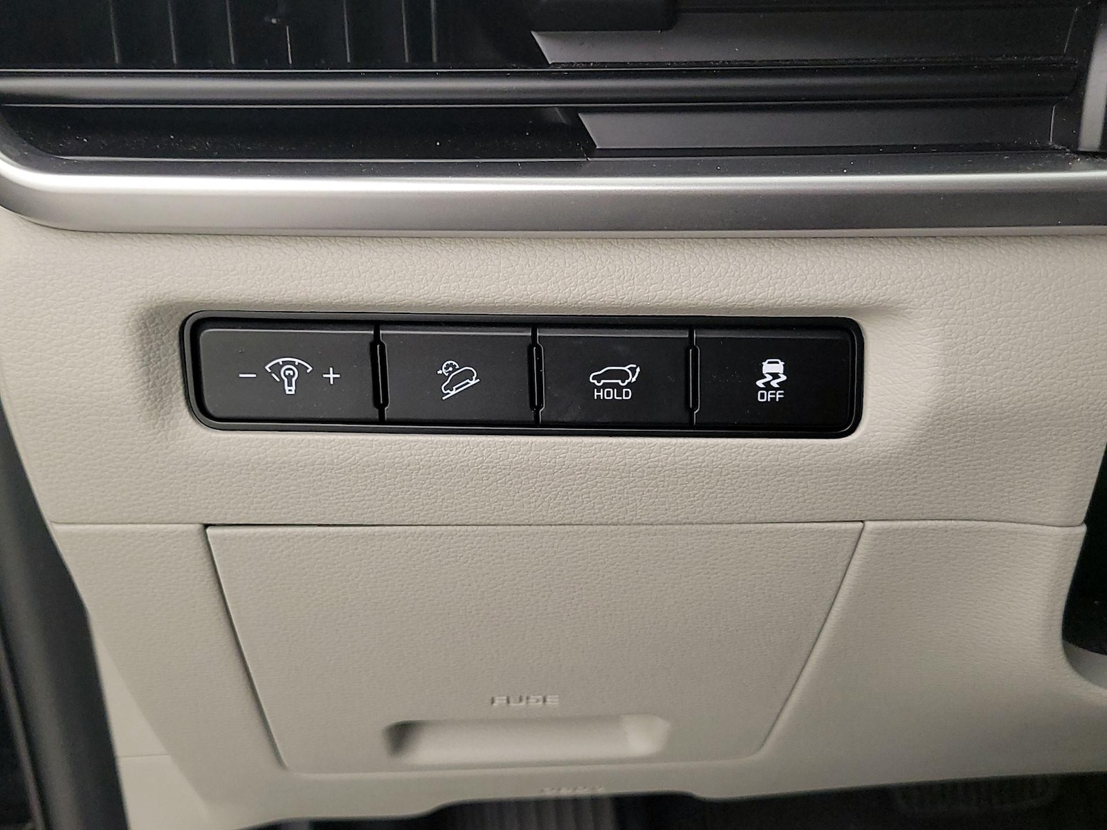 2025 Kia Telluride S - Photo 14