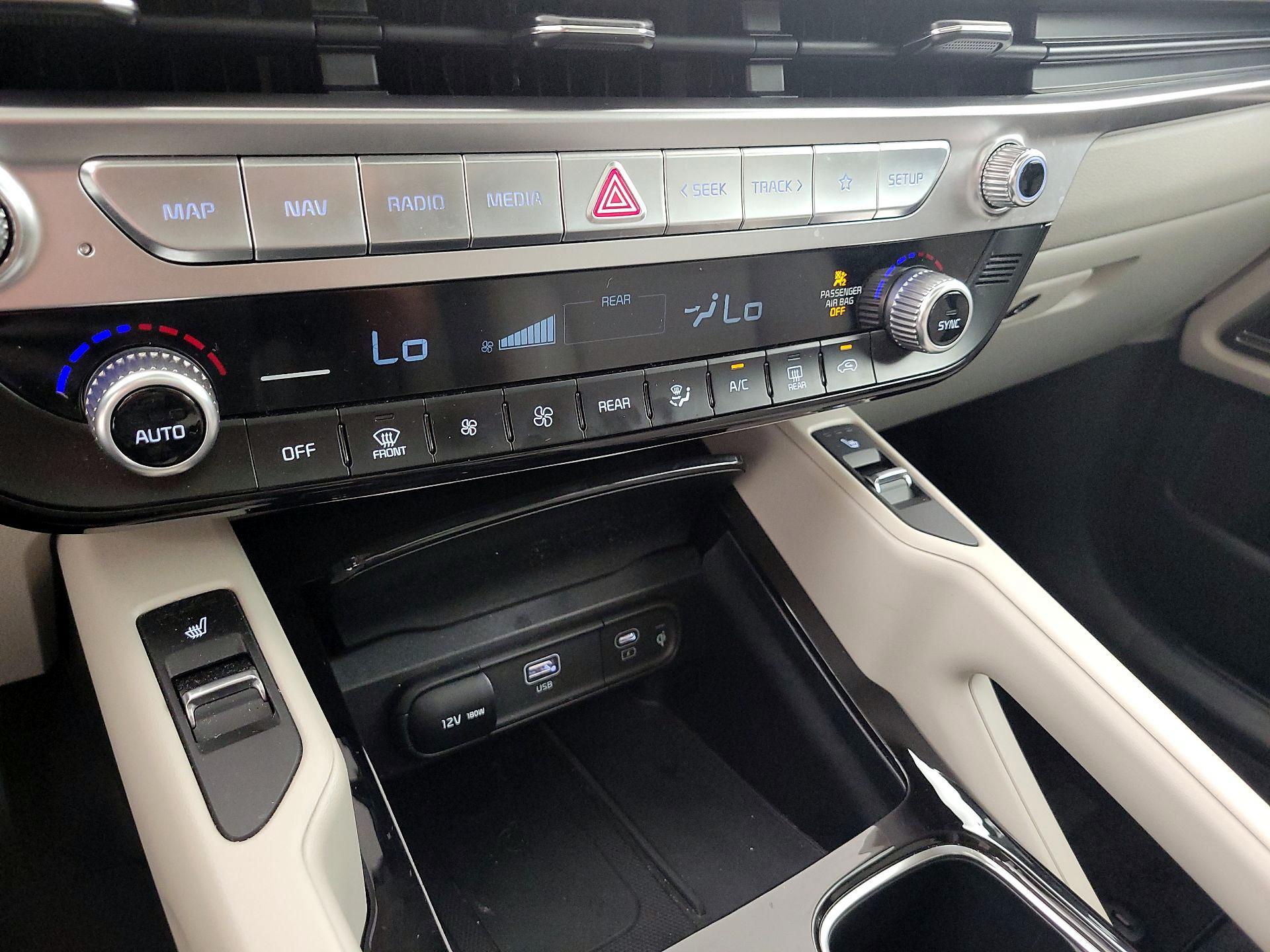 Thumbnail: 2025 Kia Telluride - 17