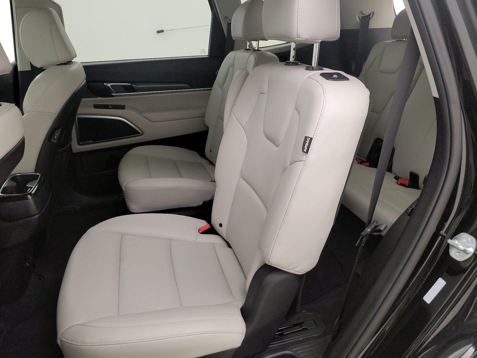 2025 Kia Telluride S - Photo 22