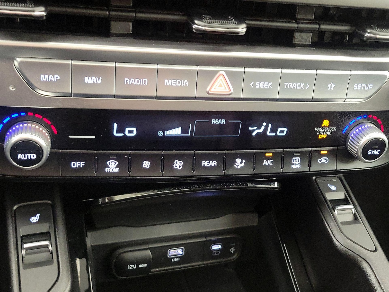 2025 Kia Telluride S - Photo 18