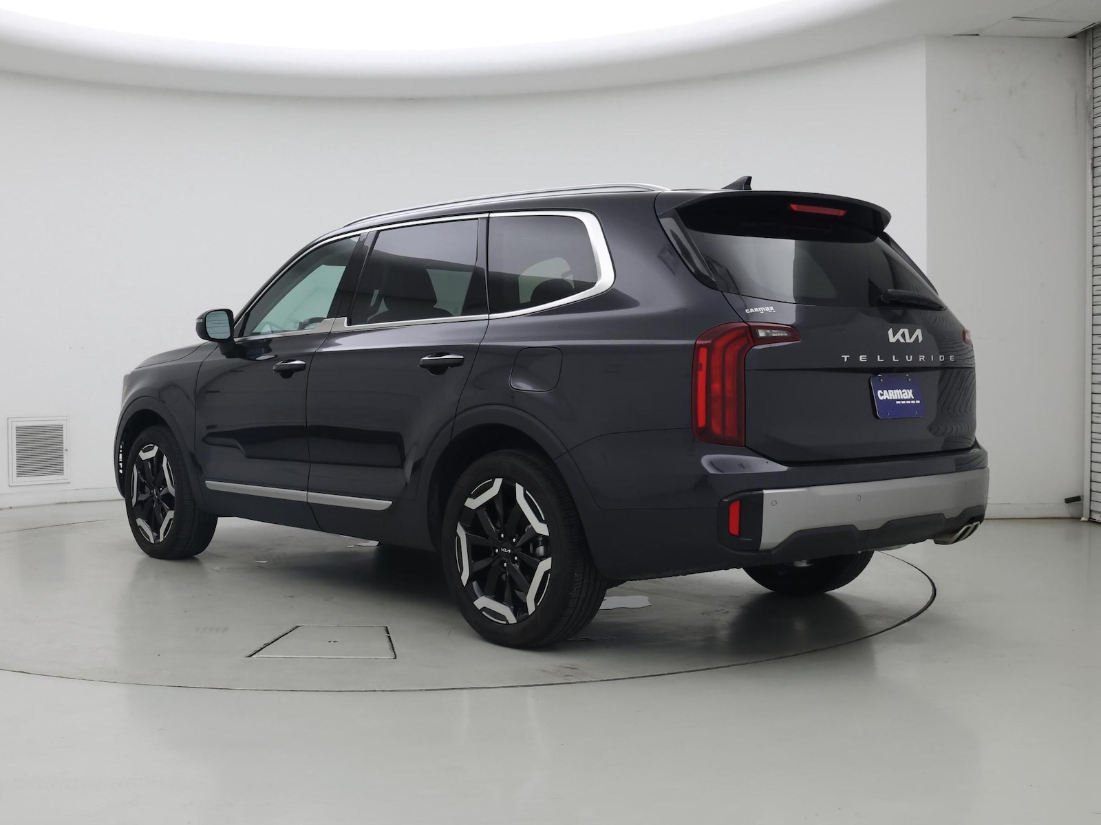 2025 Kia Telluride S - Photo 3