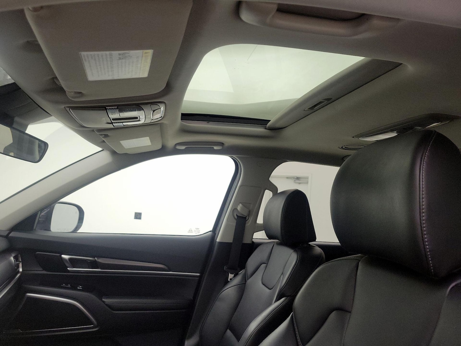 2025 Kia Telluride S - Photo 21